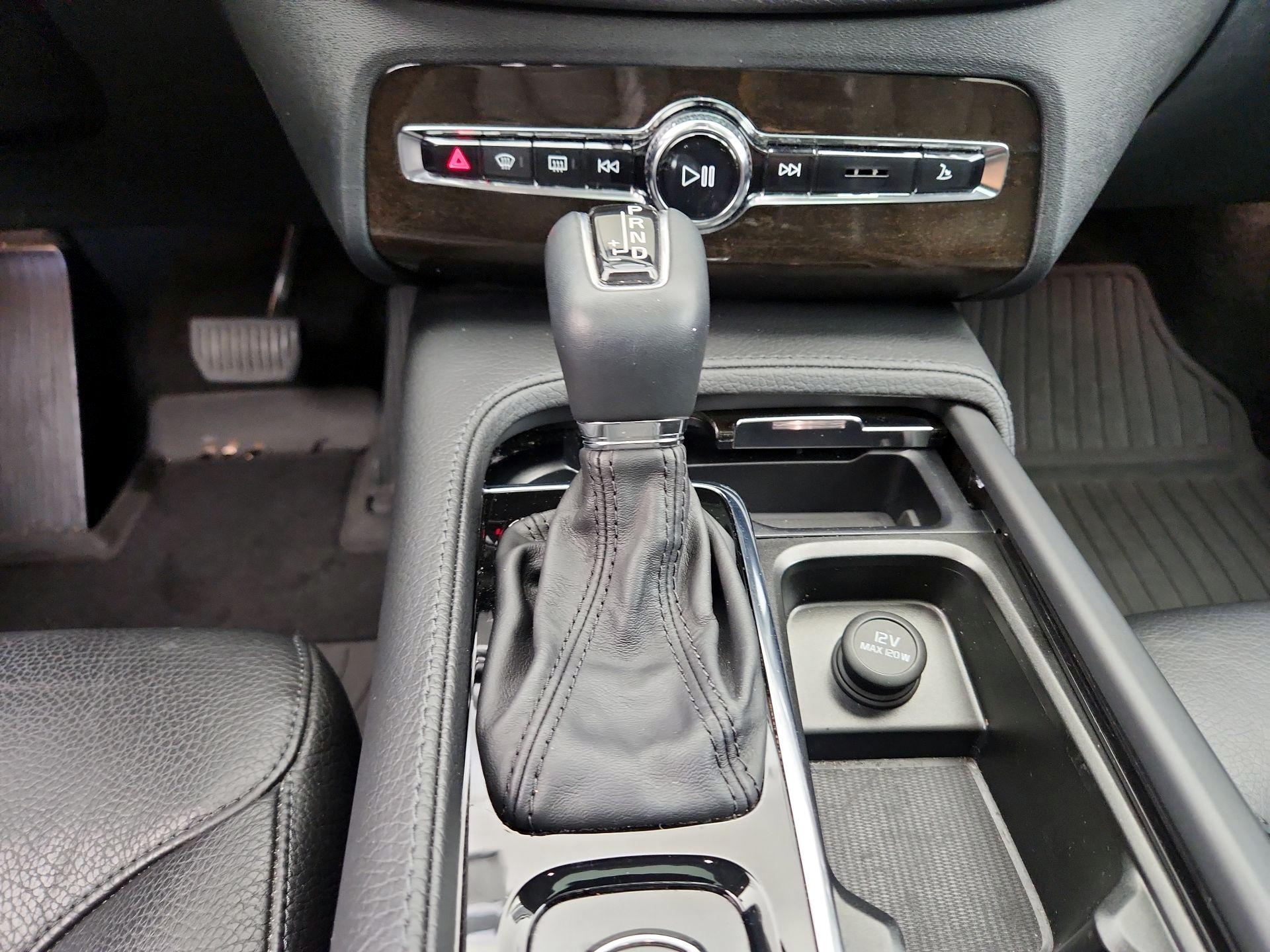 Thumbnail: 2018 Volvo XC90 - 18