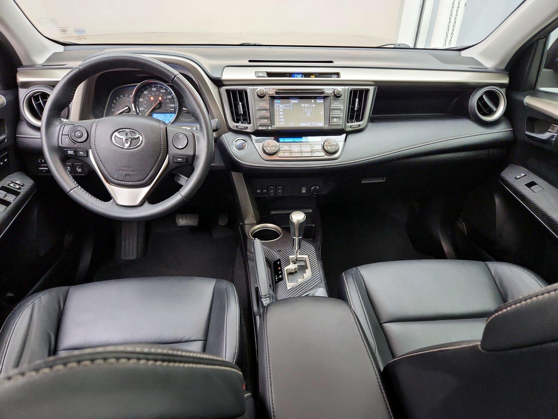 Thumbnail: 2015 Toyota RAV4 - 9