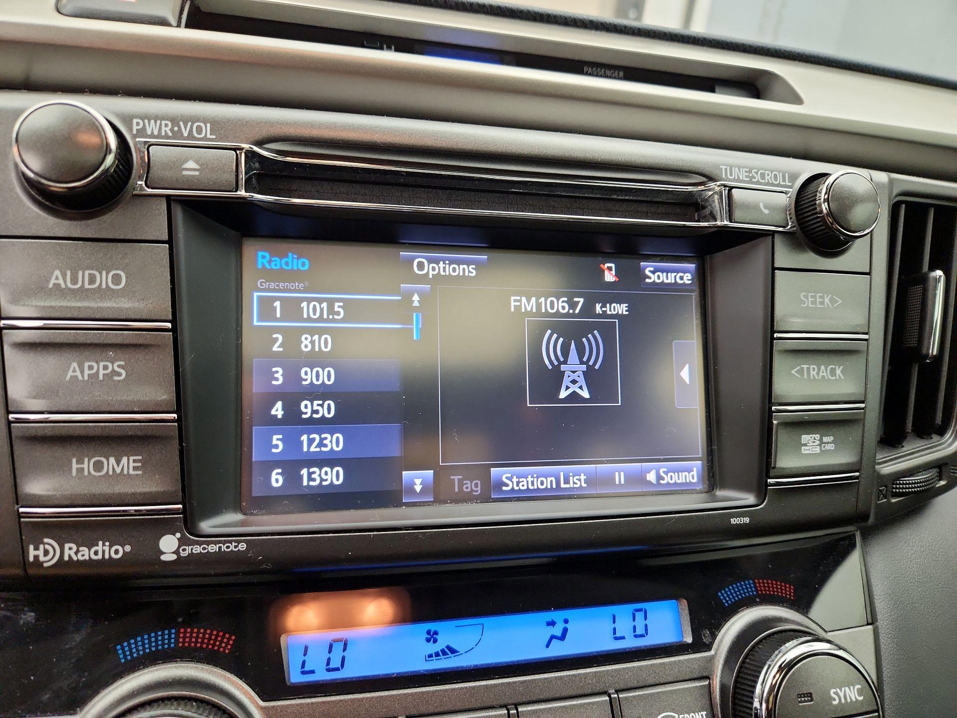 Thumbnail: 2015 Toyota RAV4 - 15
