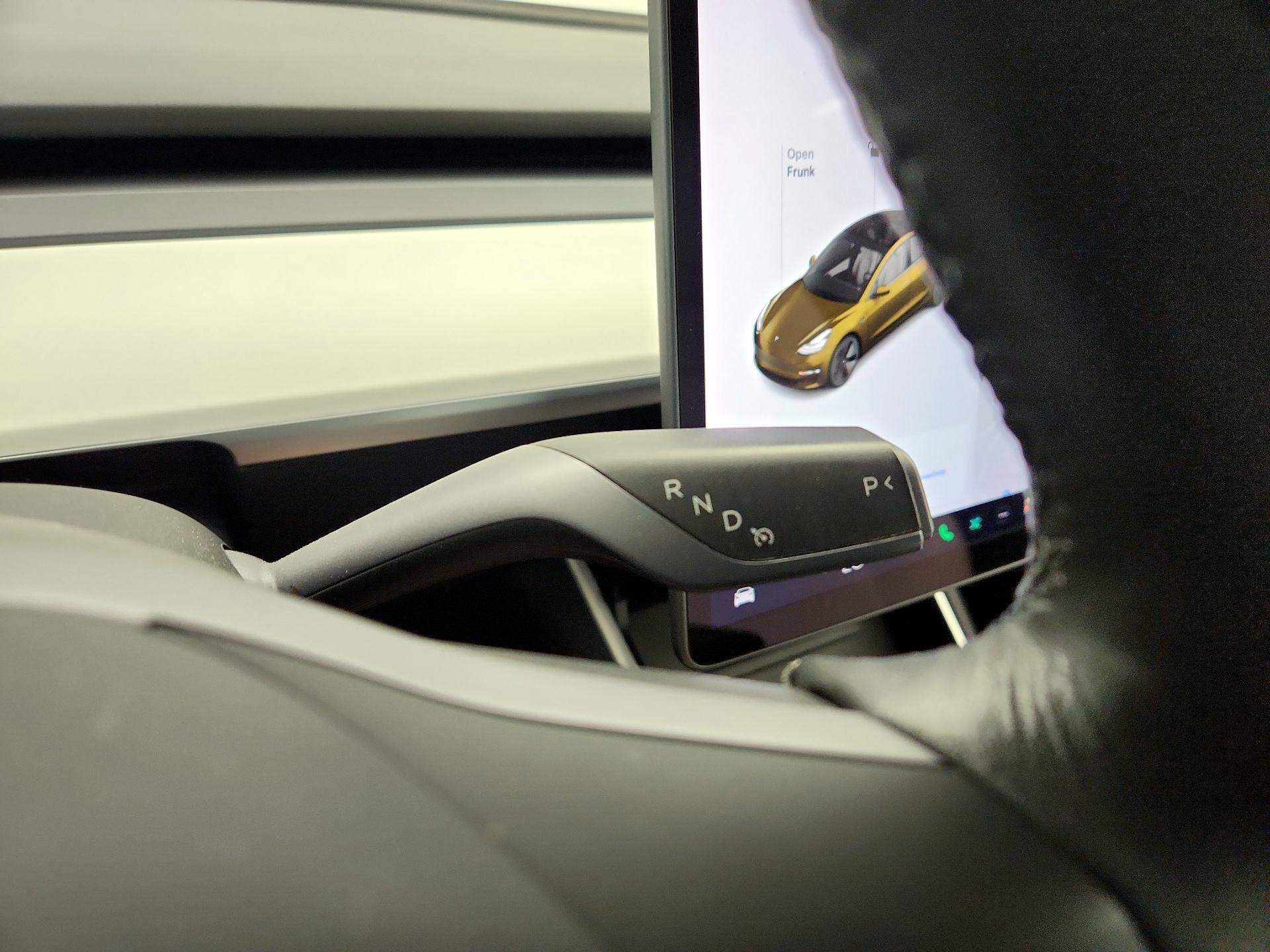 Thumbnail: 2019 Tesla Model 3 - 17