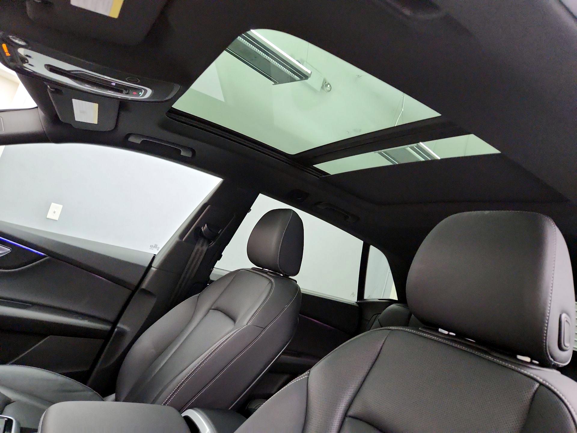 Thumbnail: 2020 Audi Q8 - 19