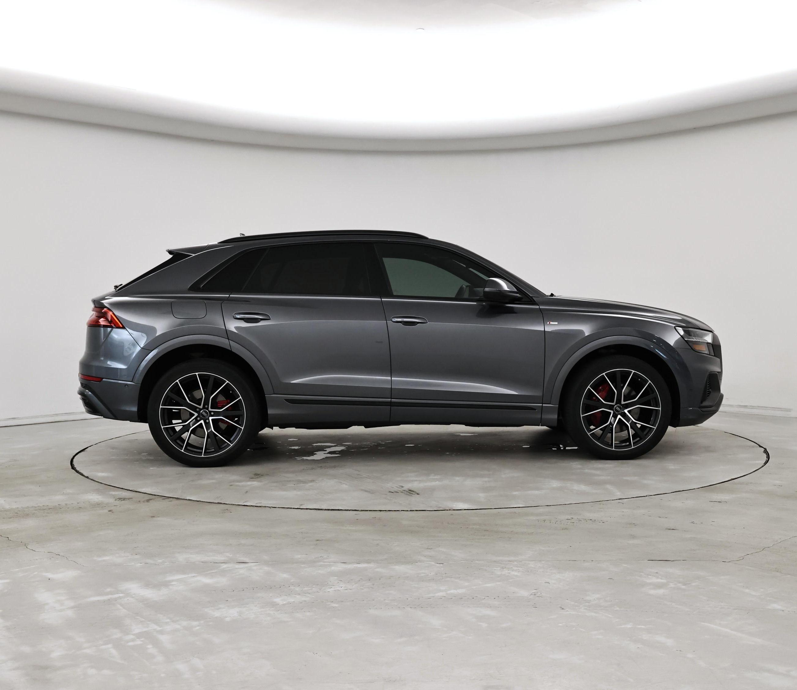 Thumbnail: 2020 Audi Q8 - 7