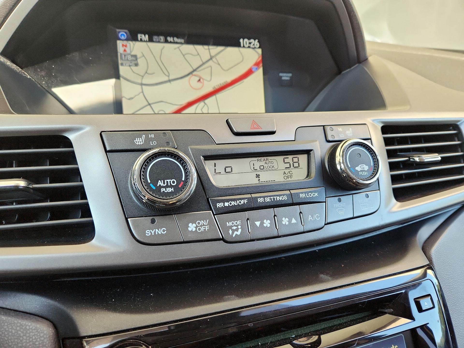 Thumbnail: 2015 Honda Odyssey - 17