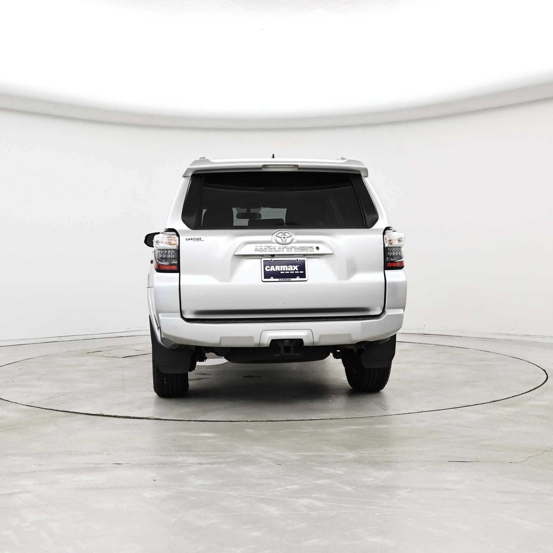 Thumbnail: 2017 Toyota 4Runner - 6
