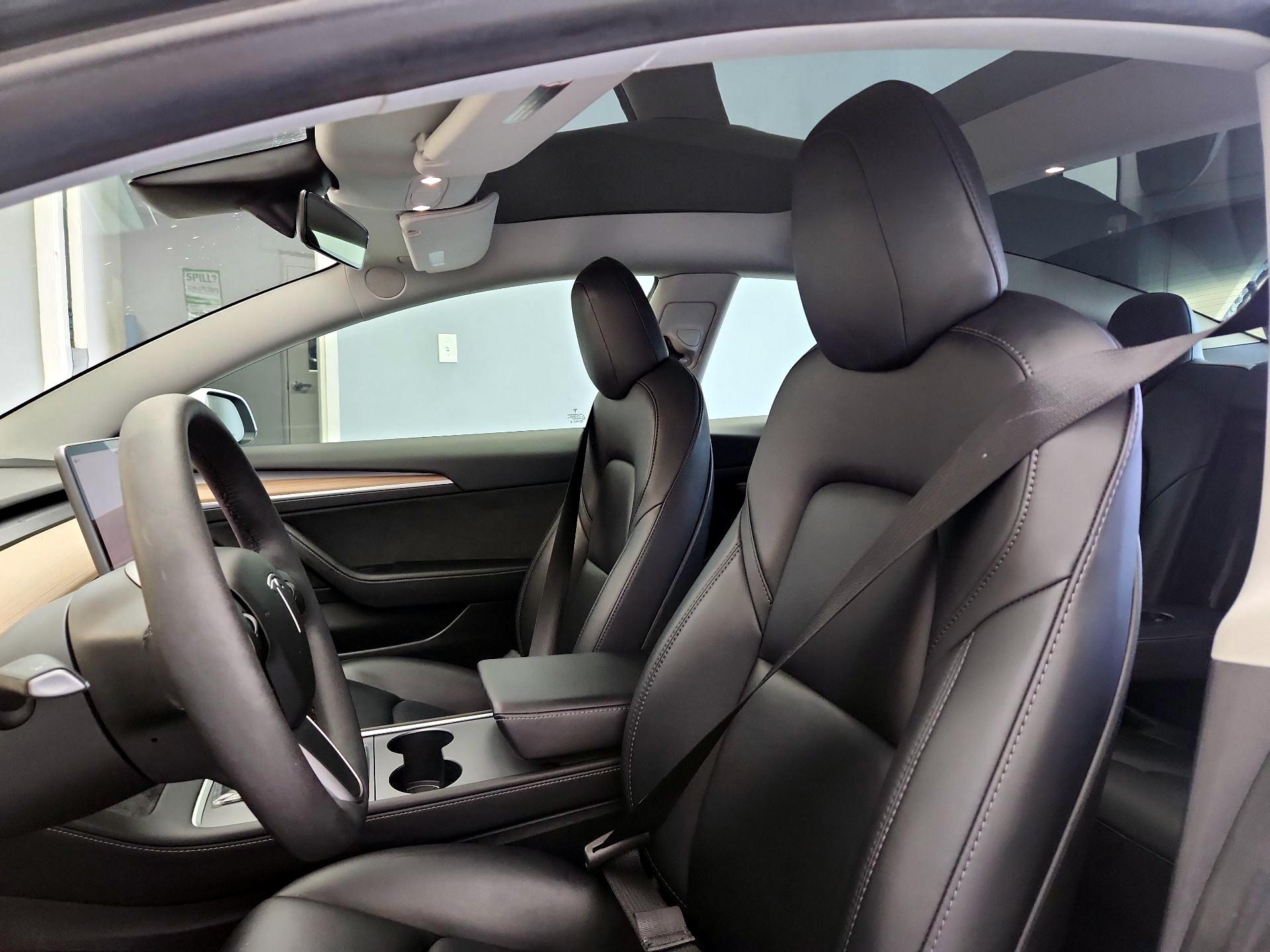 Thumbnail: 2022 Tesla Model 3 - 18