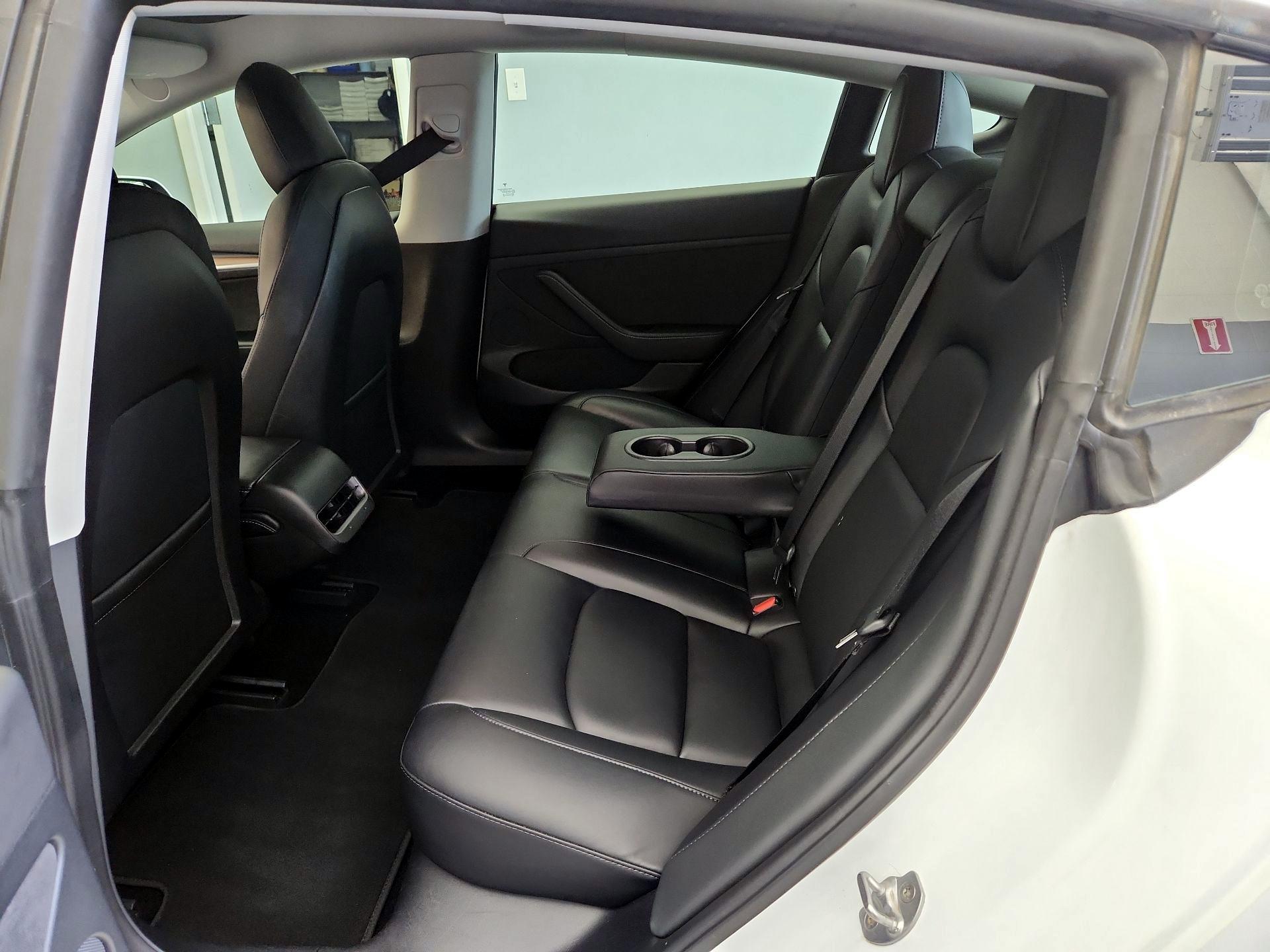 Thumbnail: 2022 Tesla Model 3 - 19