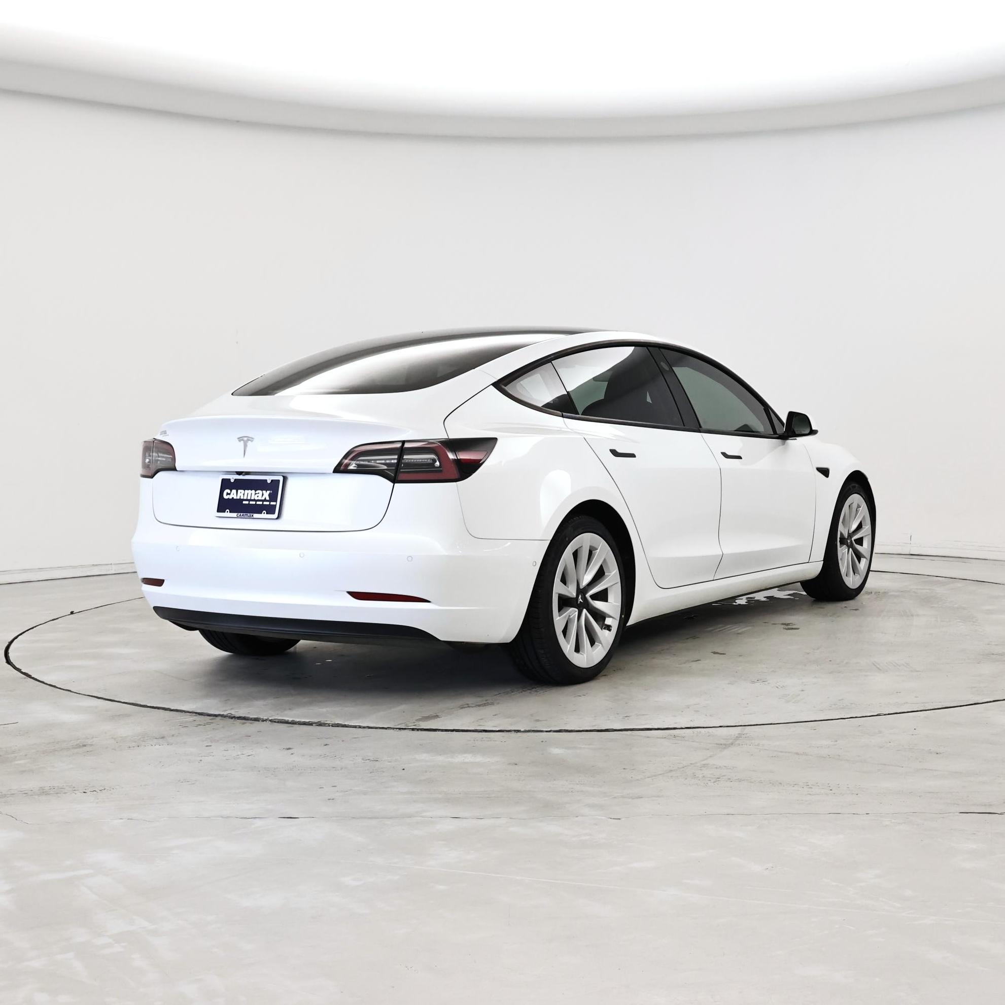 Thumbnail: 2022 Tesla Model 3 - 8