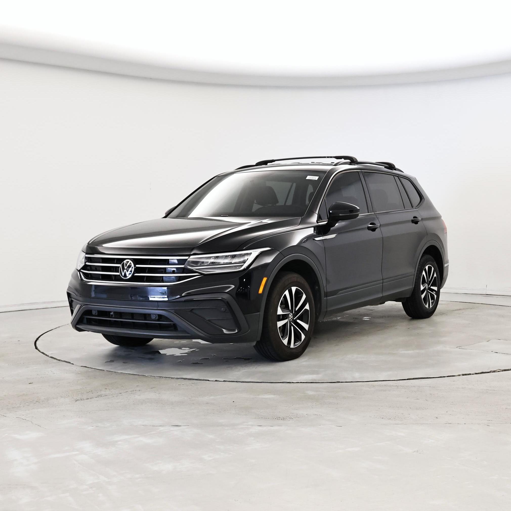 Thumbnail: 2022 Volkswagen Tiguan - 4