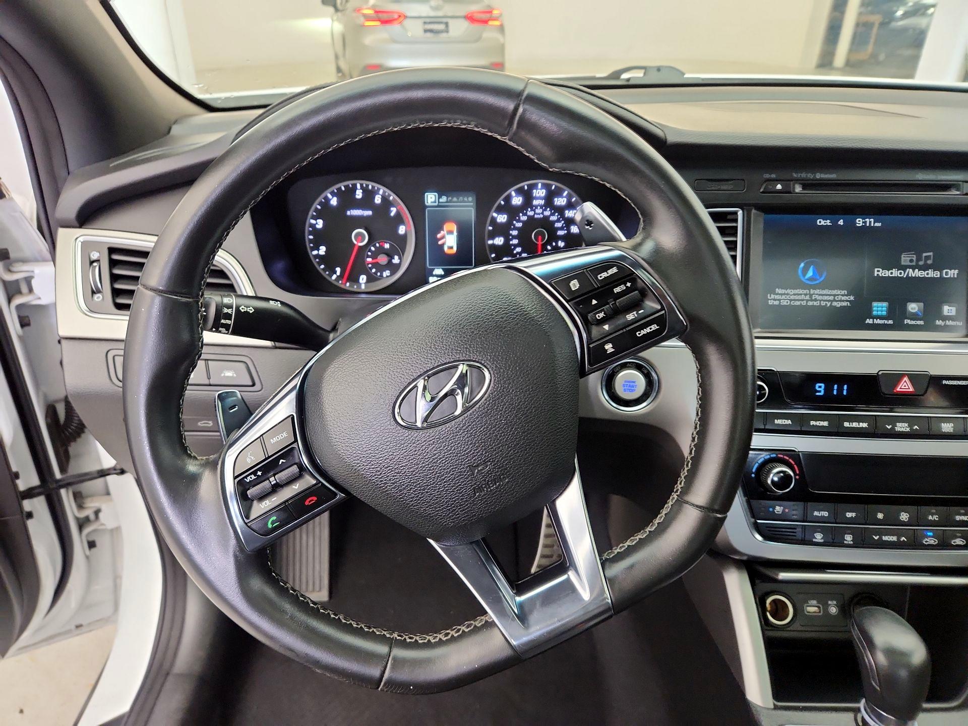 Thumbnail: 2015 Hyundai Sonata - 10