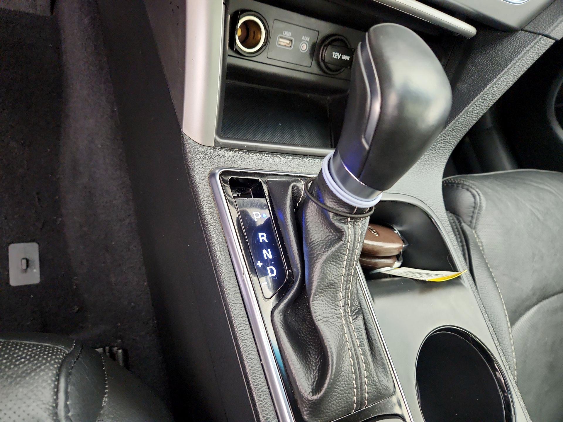 Thumbnail: 2015 Hyundai Sonata - 17