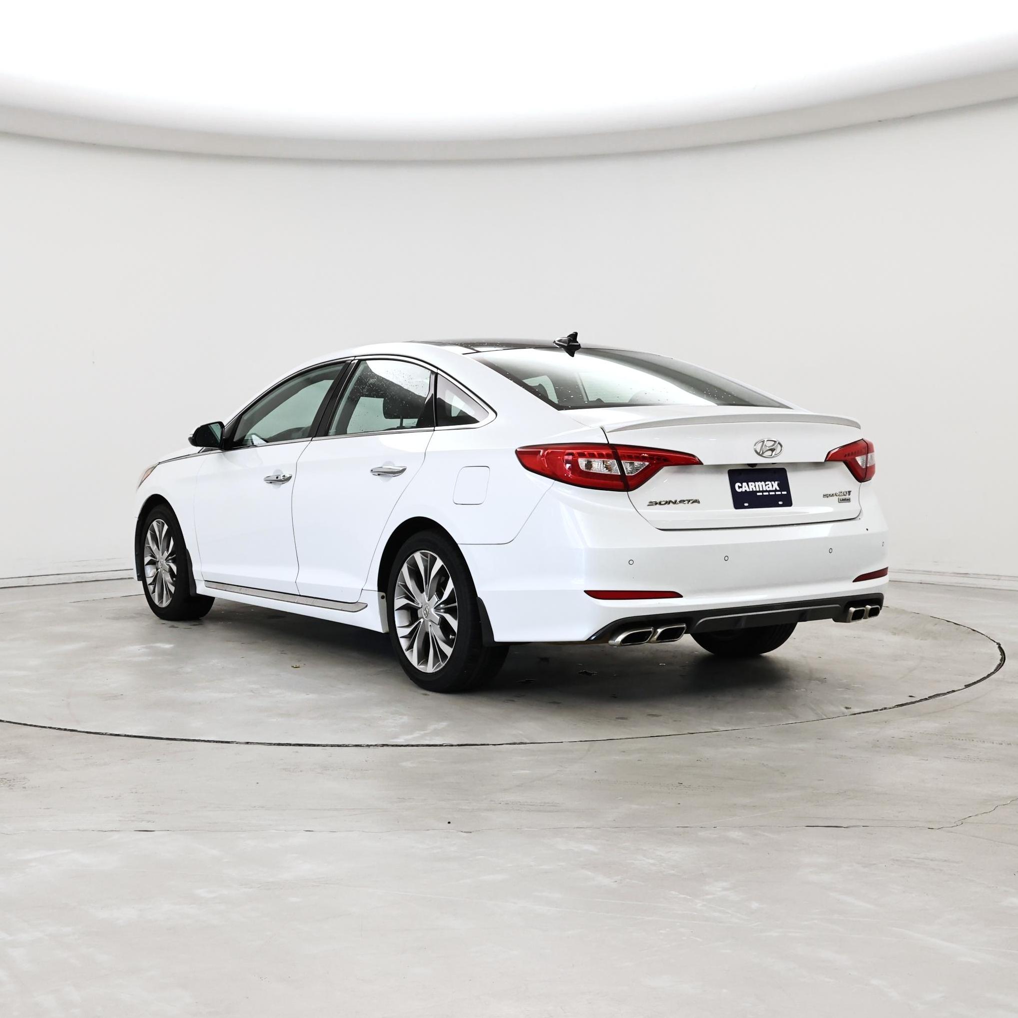 Thumbnail: 2015 Hyundai Sonata - 2
