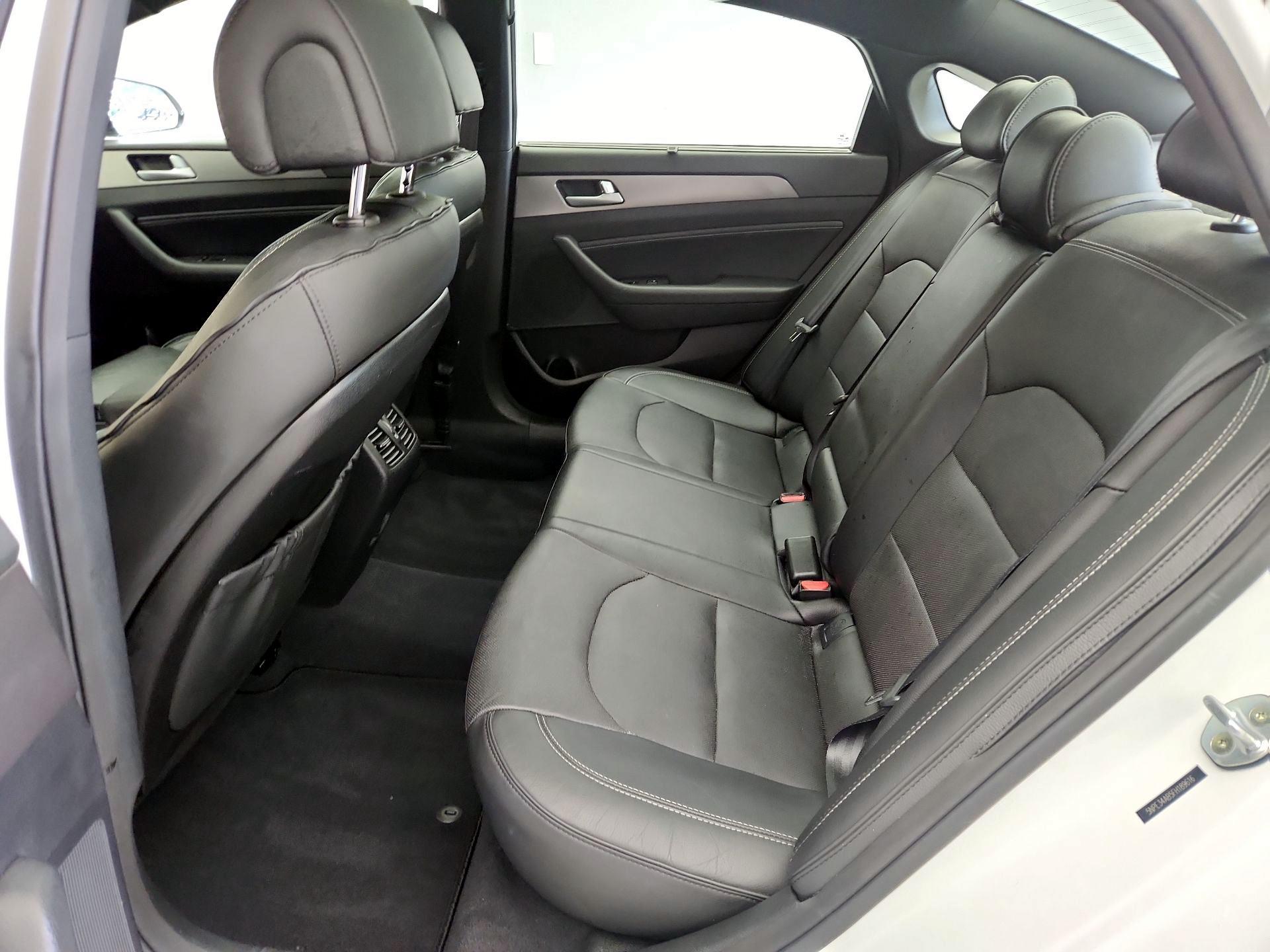 Thumbnail: 2015 Hyundai Sonata - 20