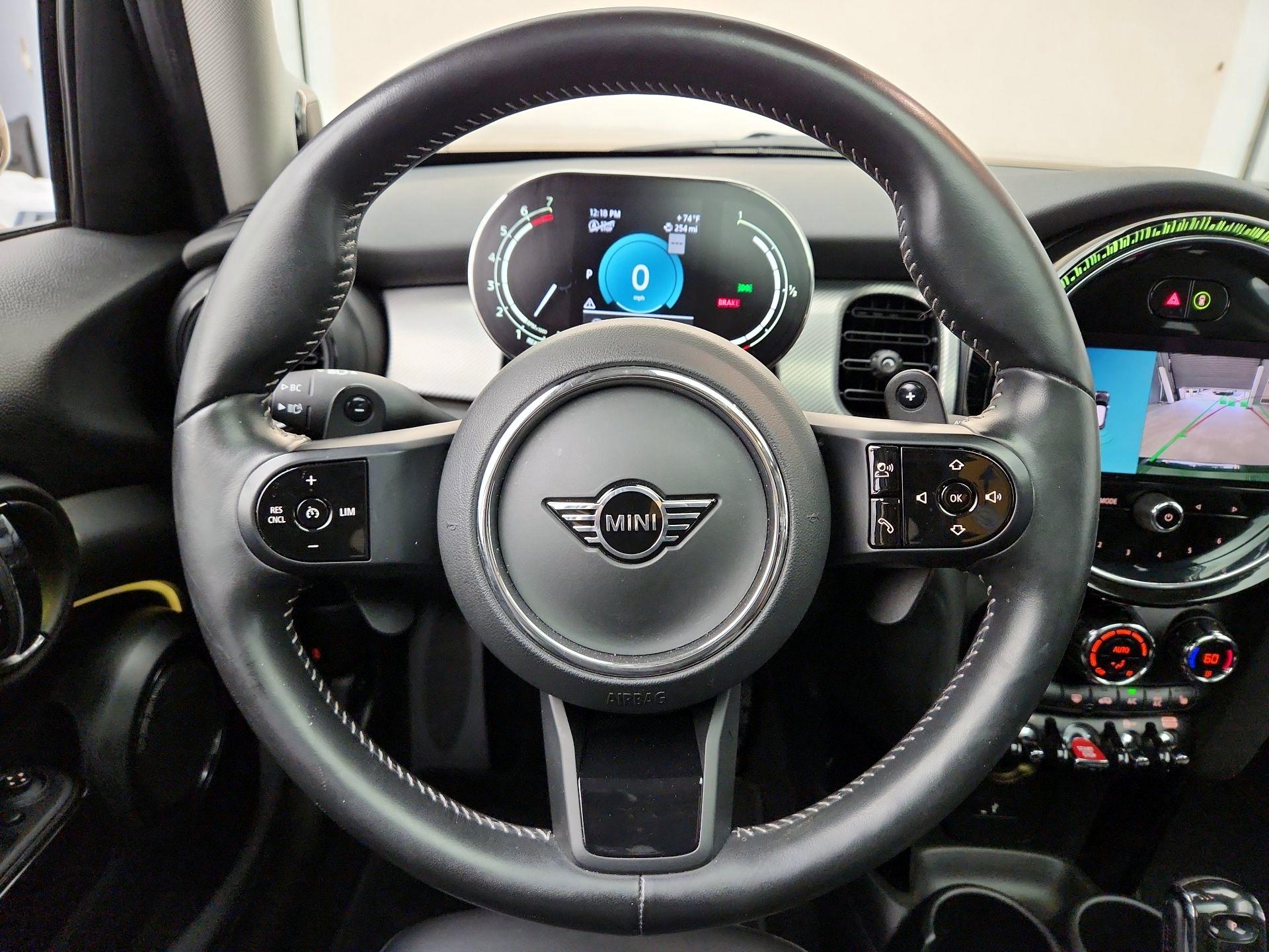Thumbnail: 2022 MINI Cooper Hardtop - 10