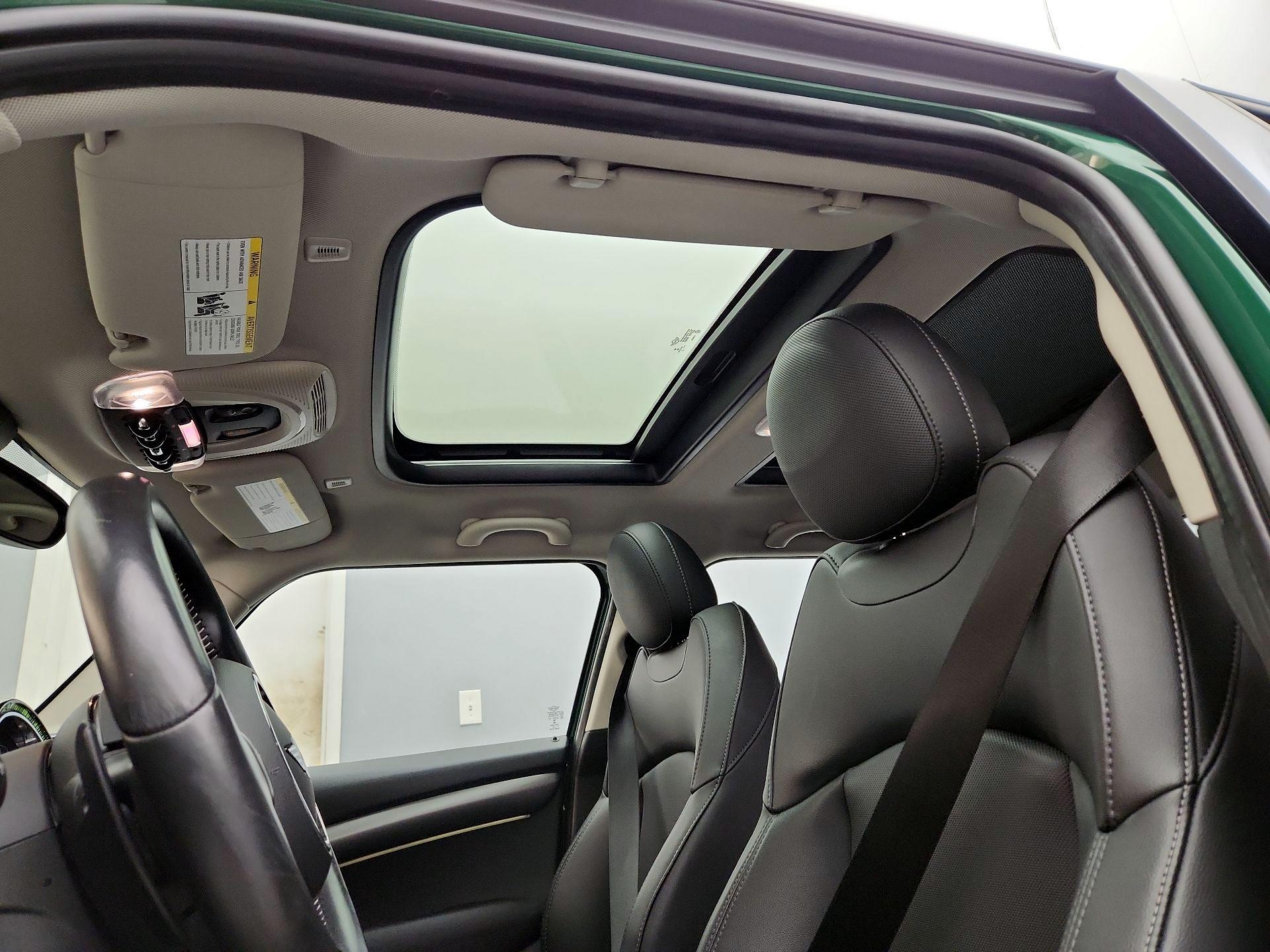 Thumbnail: 2022 MINI Cooper Hardtop - 19