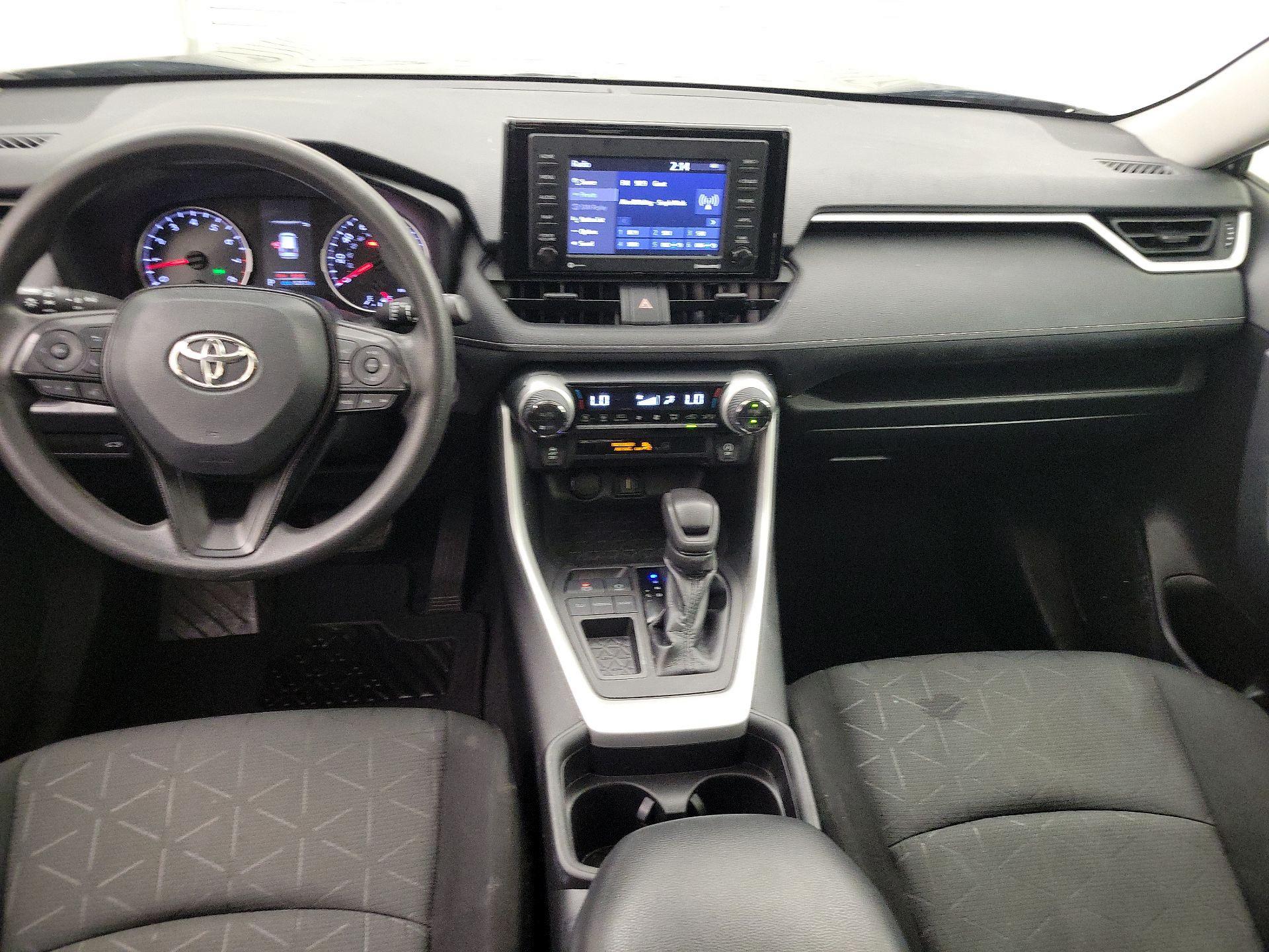 Thumbnail: 2021 Toyota RAV4 - 9