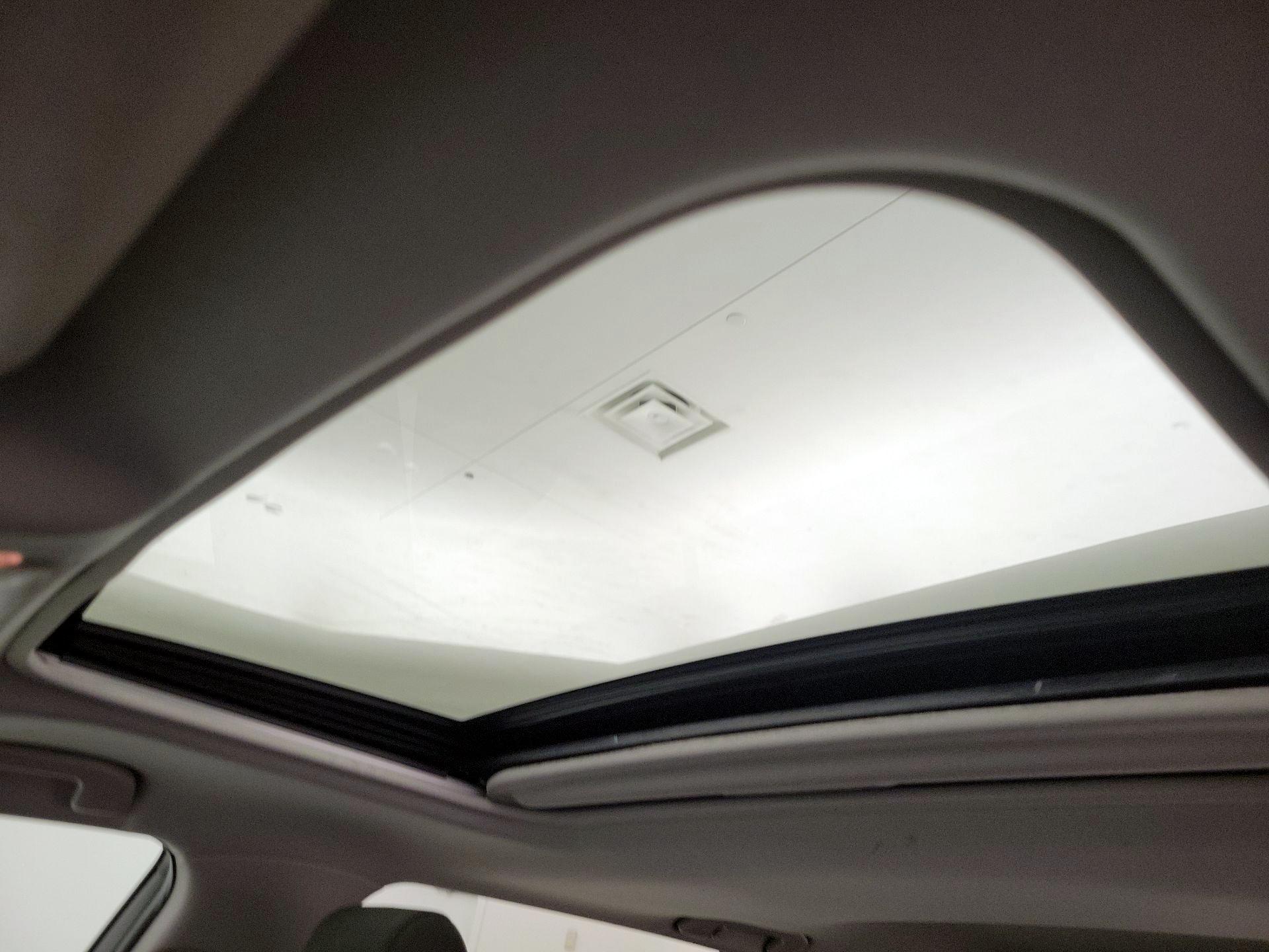 Thumbnail: 2021 Toyota RAV4 - 19