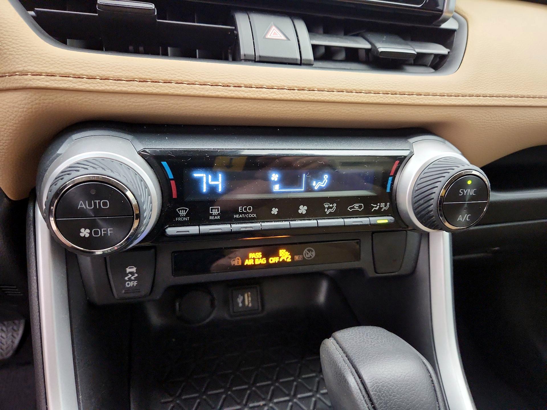 Thumbnail: 2023 Toyota RAV4 - 17