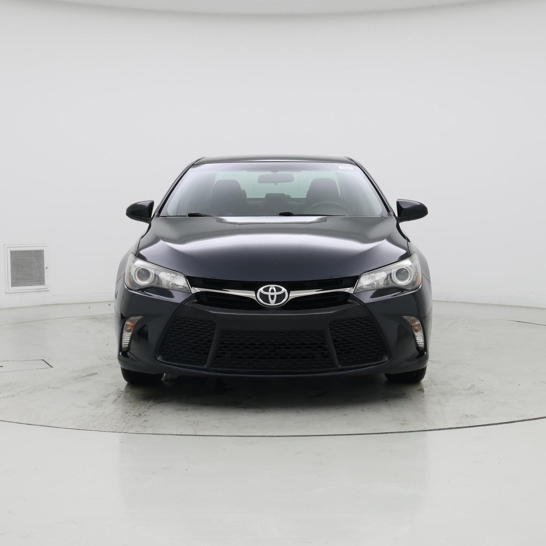 Thumbnail: 2015 Toyota Camry - 5