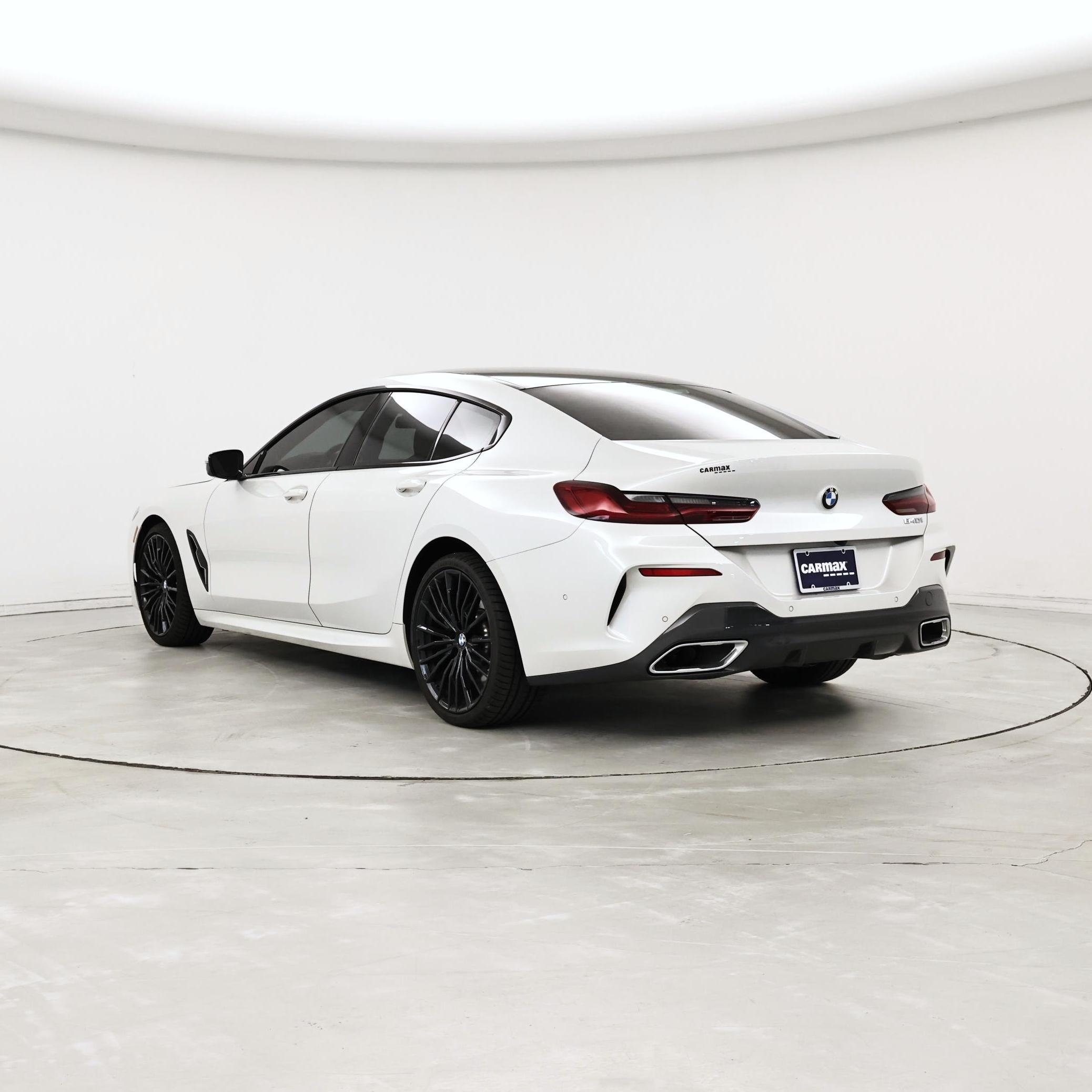 Thumbnail: 2022 BMW 8 Series - 2
