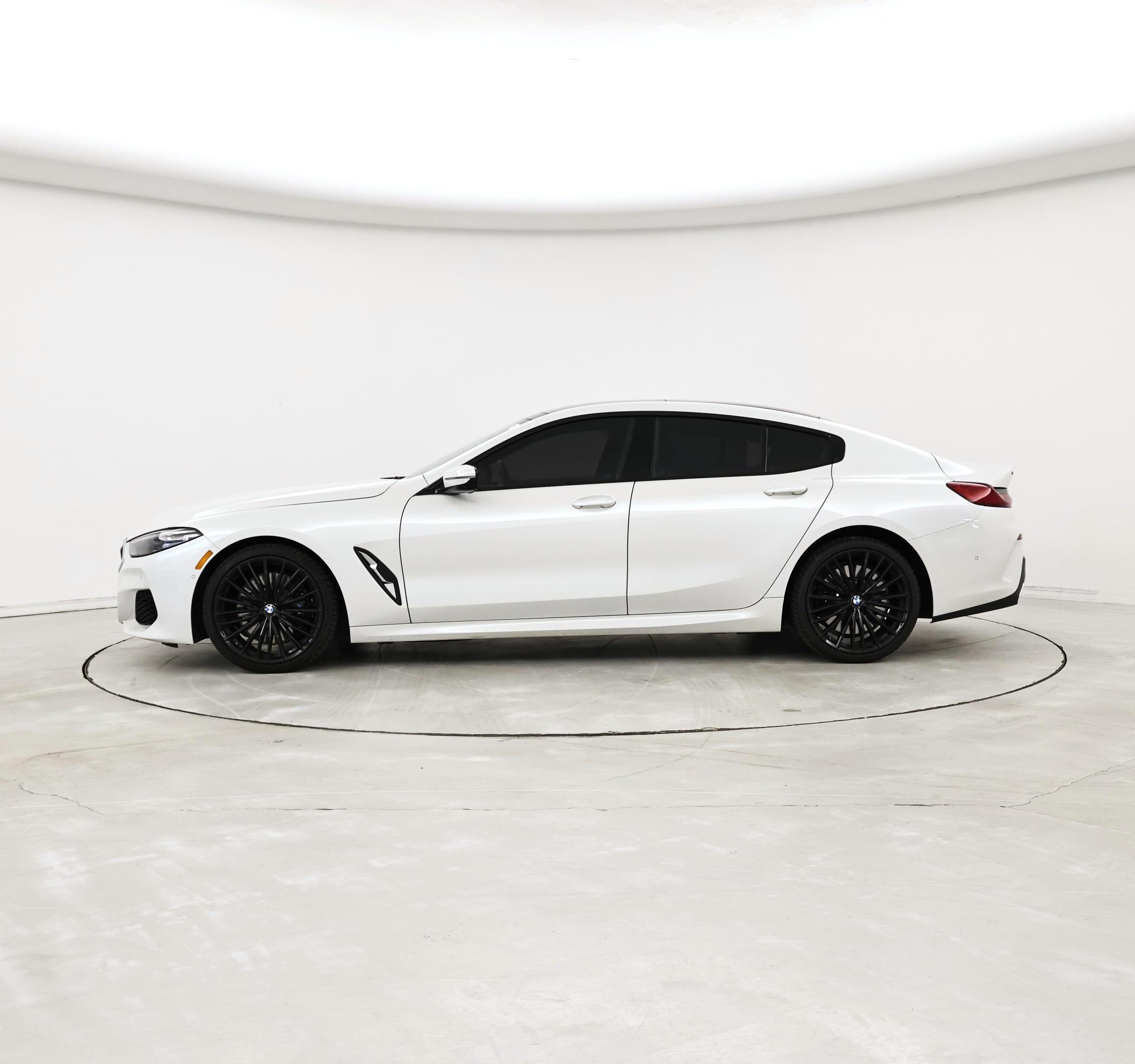 Thumbnail: 2022 BMW 8 Series - 3