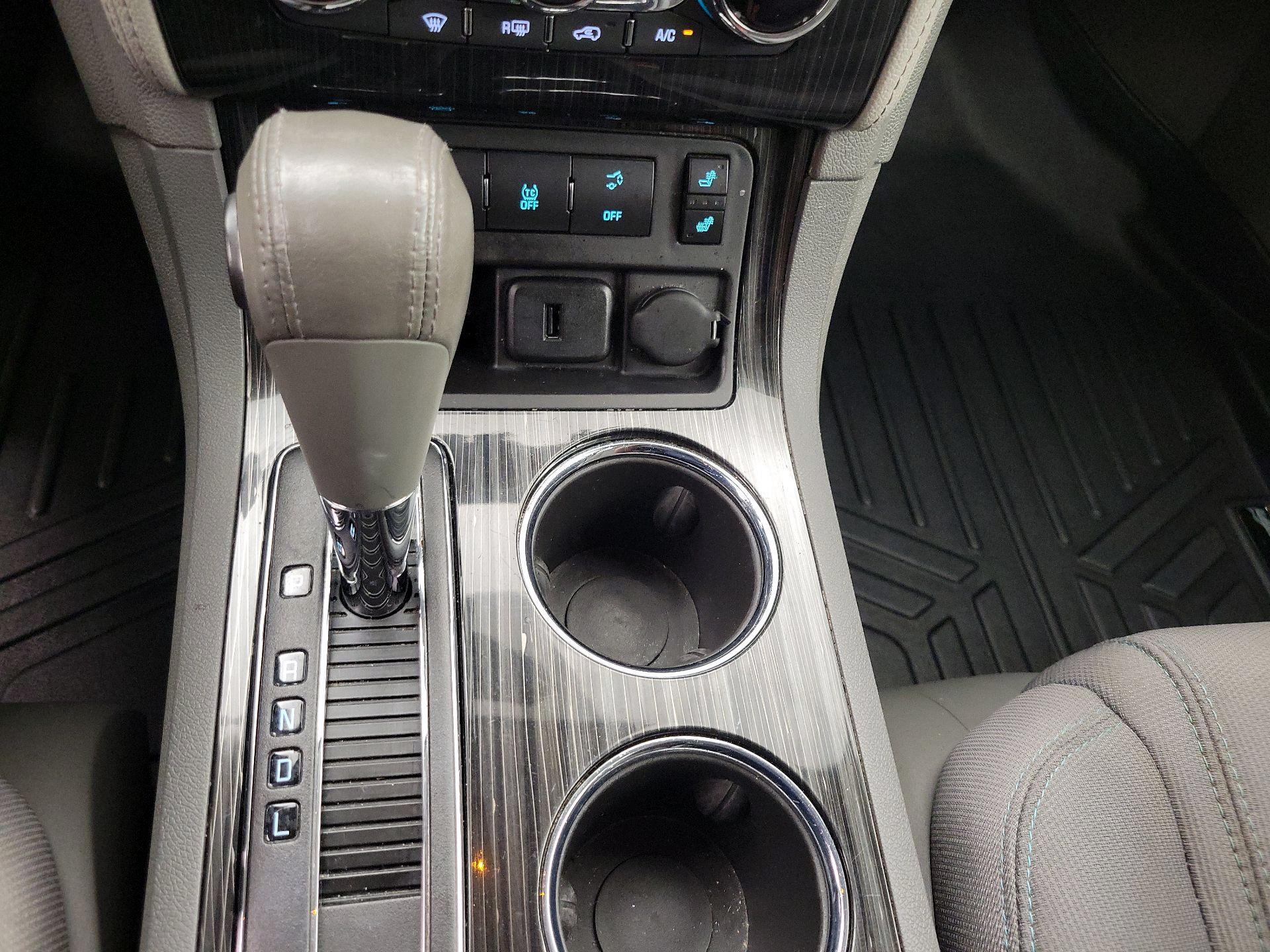 Thumbnail: 2016 Chevrolet Traverse - 17