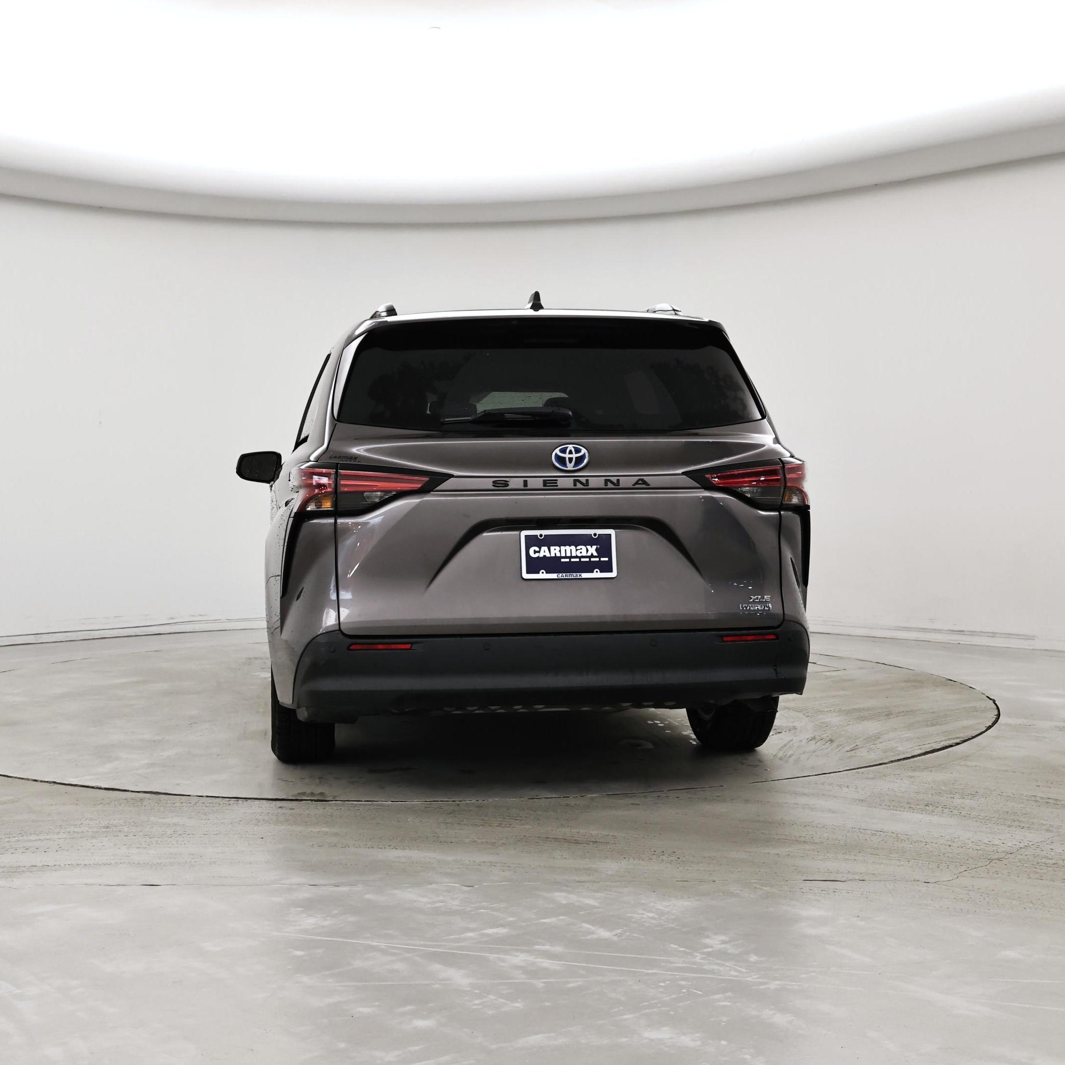 Thumbnail: 2022 Toyota Sienna - 6