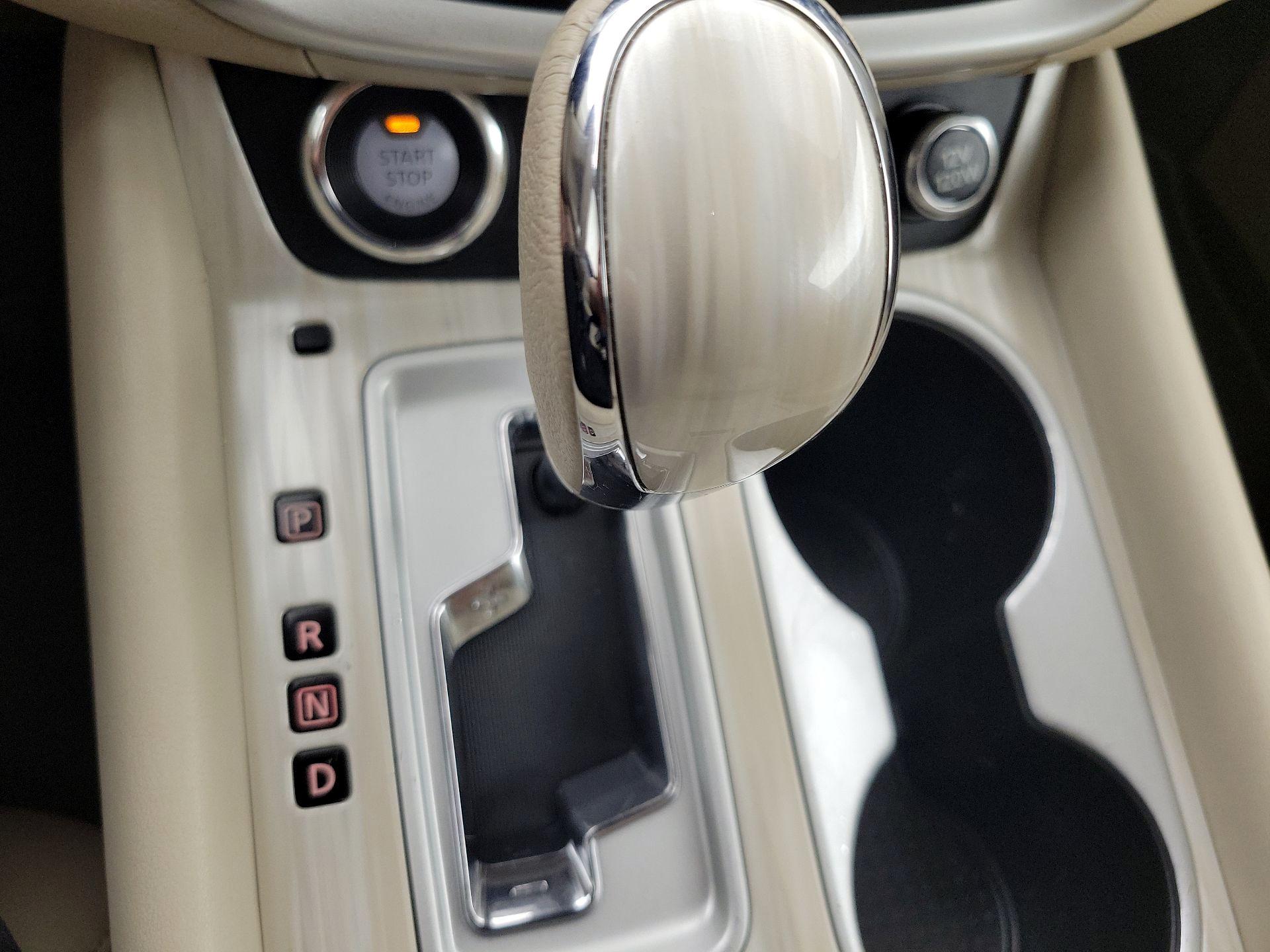 Thumbnail: 2017 Nissan Murano - 18