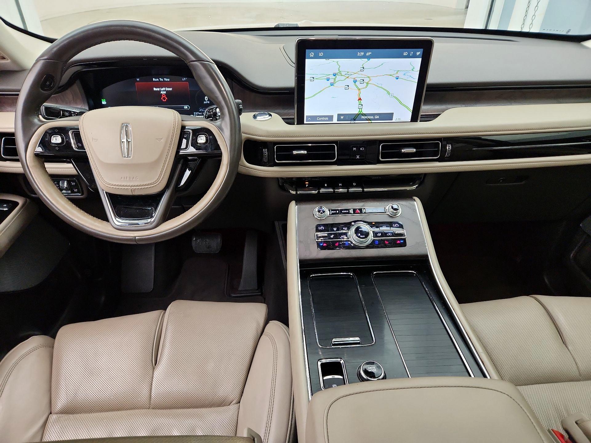 Thumbnail: 2020 Lincoln Aviator - 9
