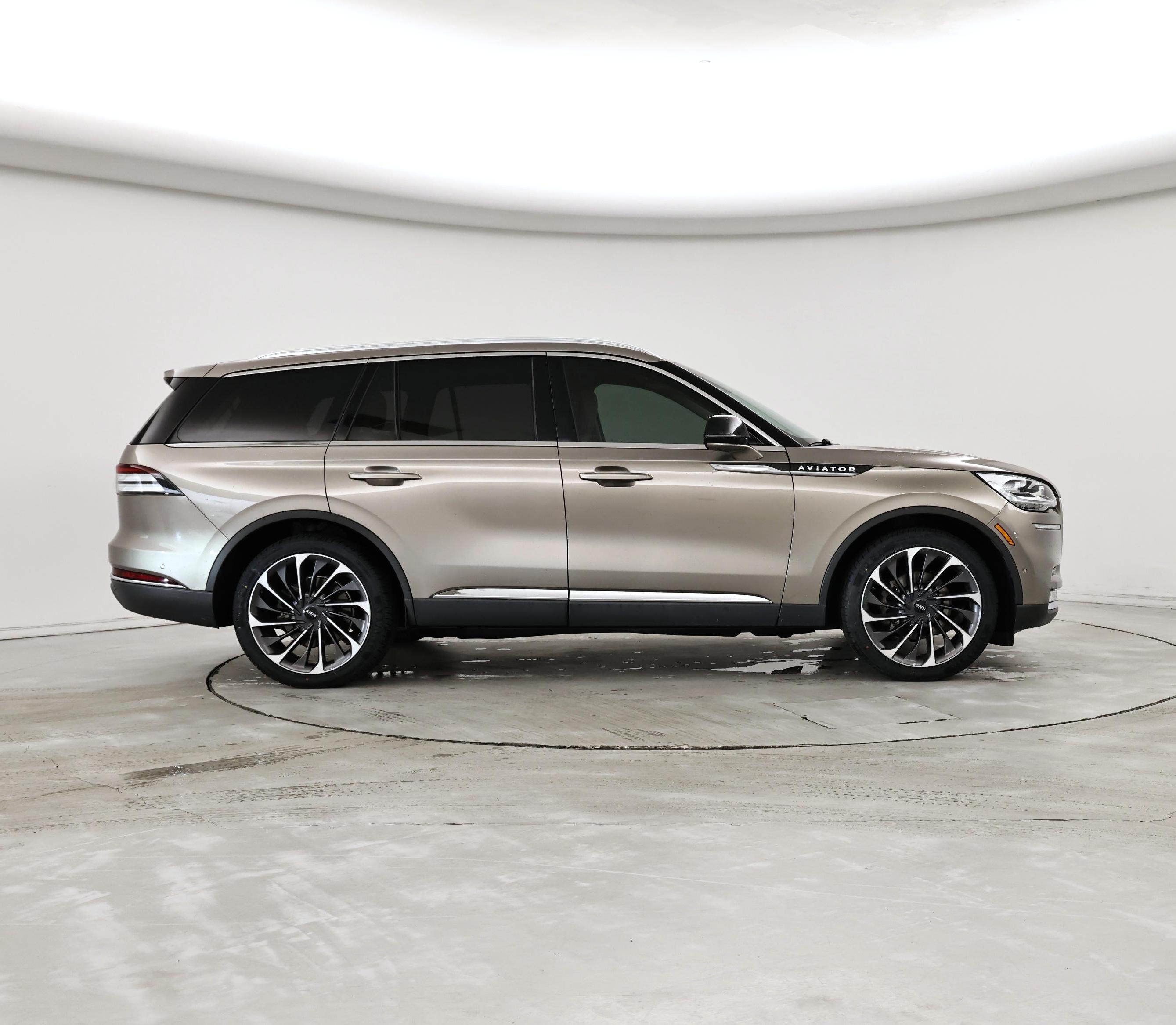 Thumbnail: 2020 Lincoln Aviator - 7