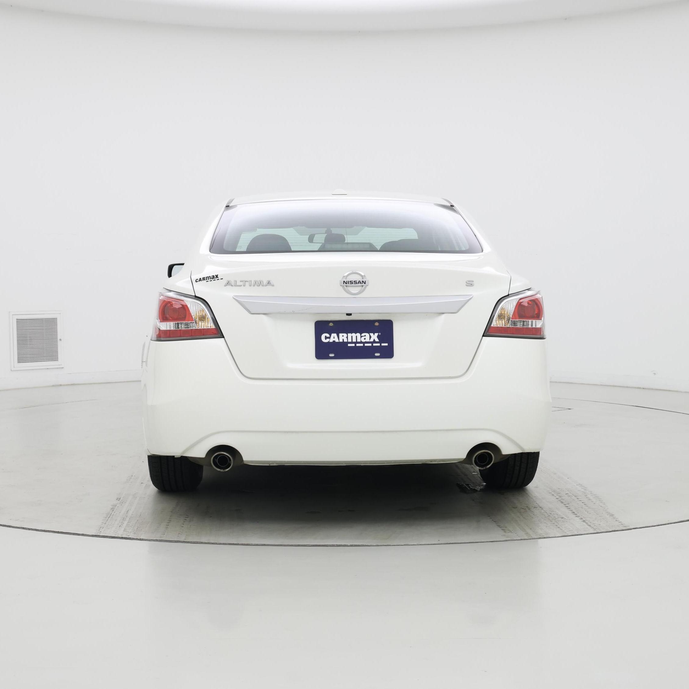 Thumbnail: 2015 Nissan Altima - 6