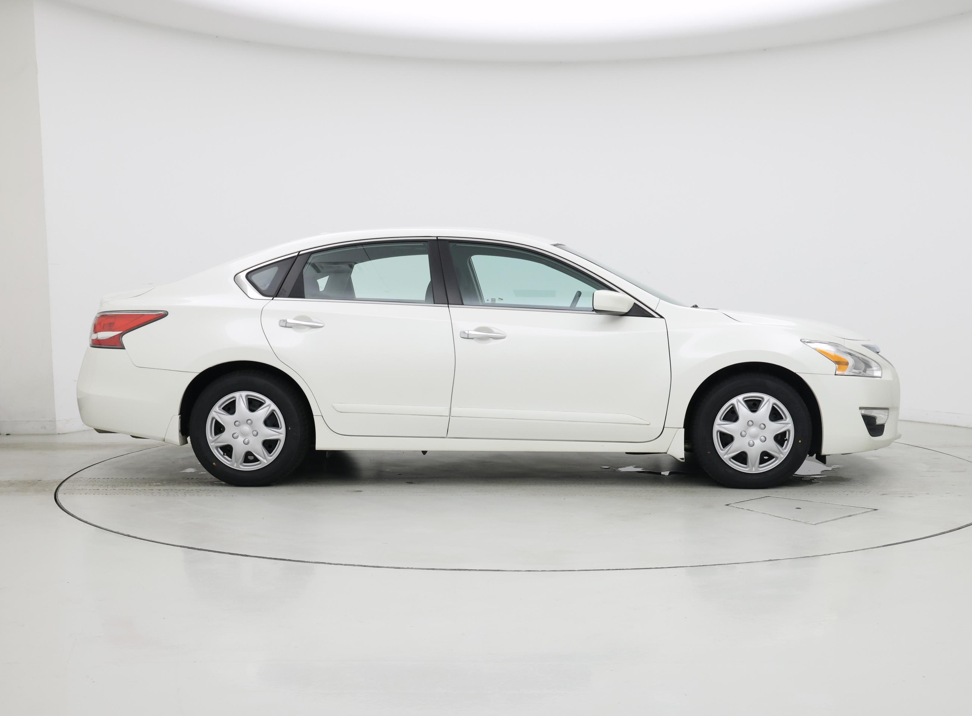 Thumbnail: 2015 Nissan Altima - 7