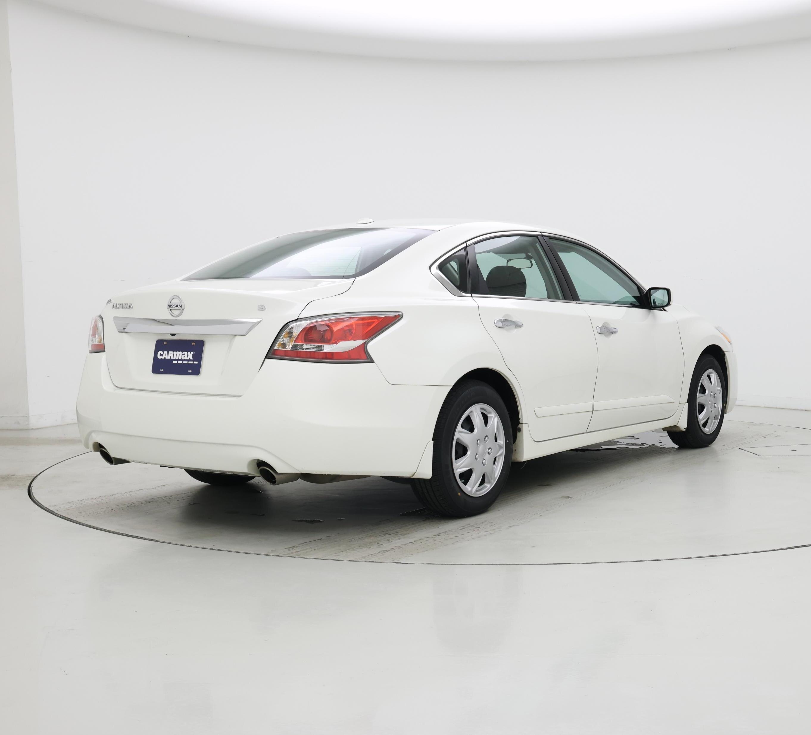 Thumbnail: 2015 Nissan Altima - 8