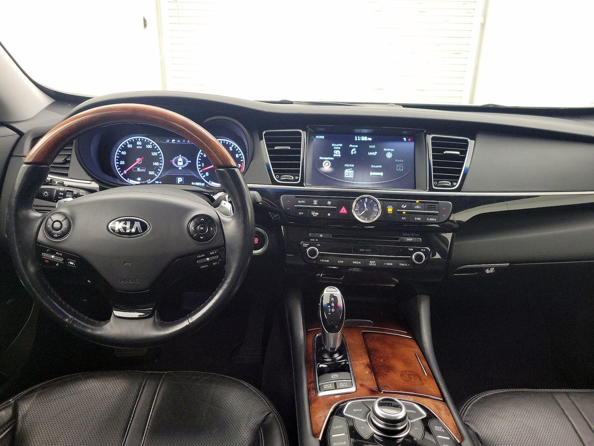 Thumbnail: 2016 Kia K900 - 9
