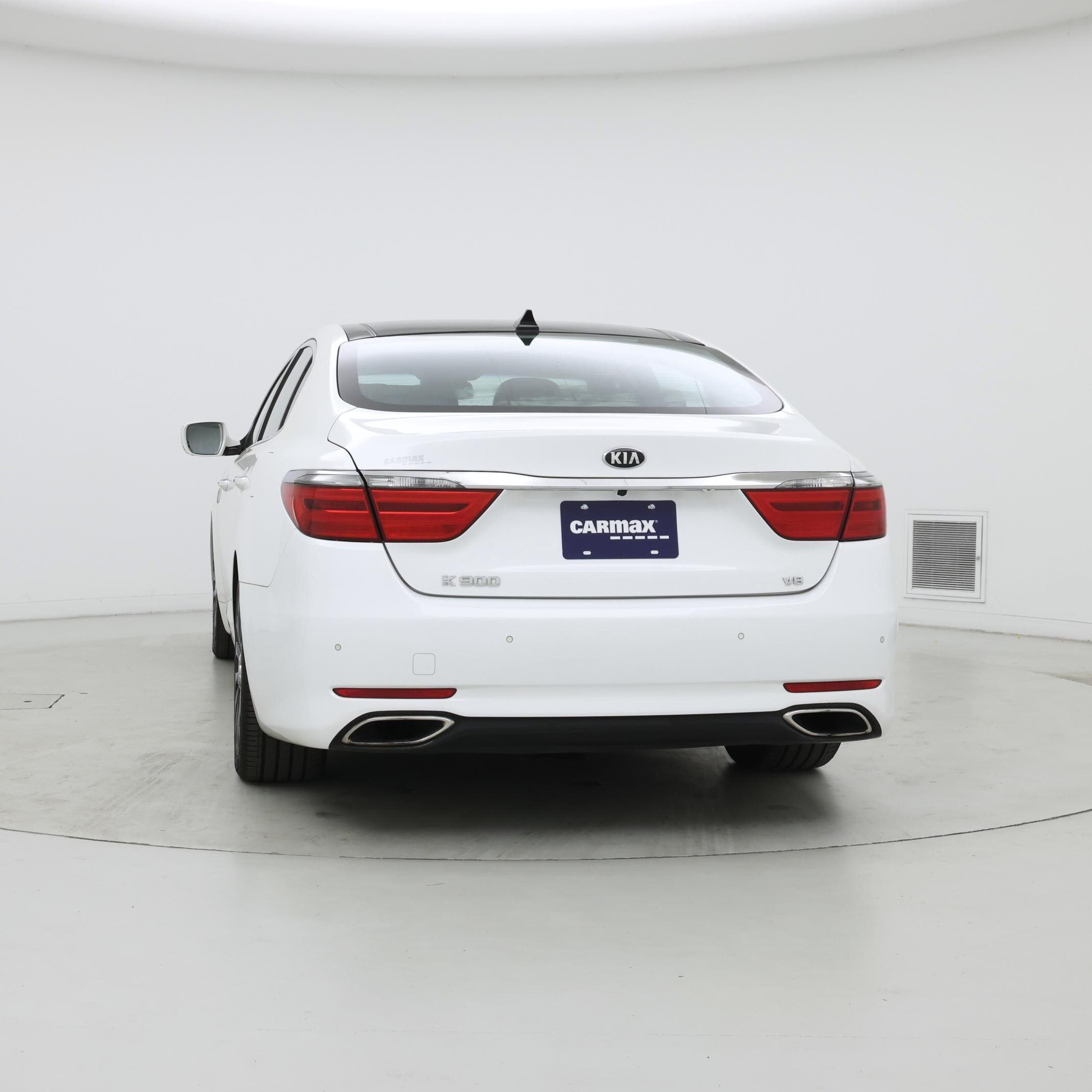 Thumbnail: 2016 Kia K900 - 6