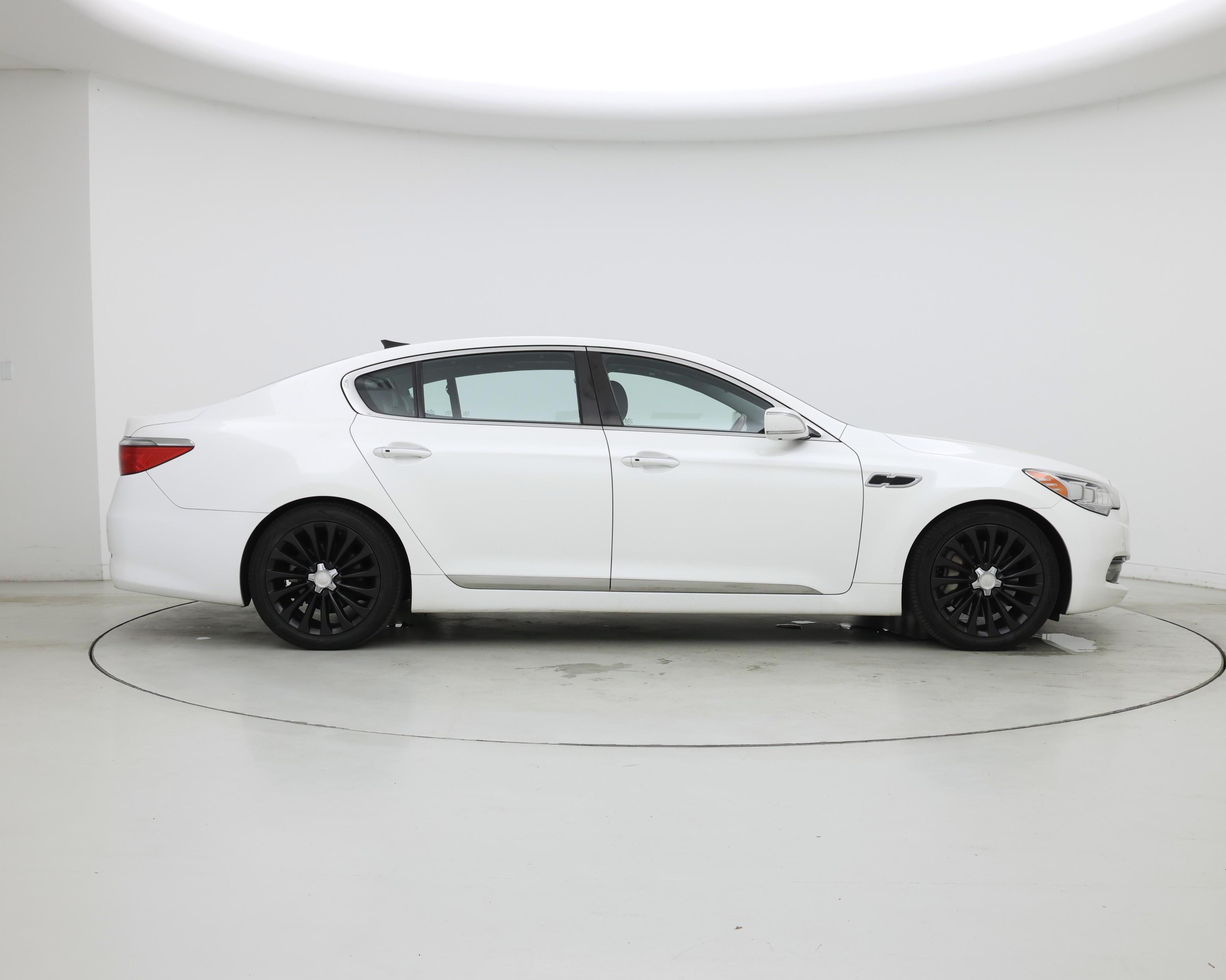 Thumbnail: 2016 Kia K900 - 7
