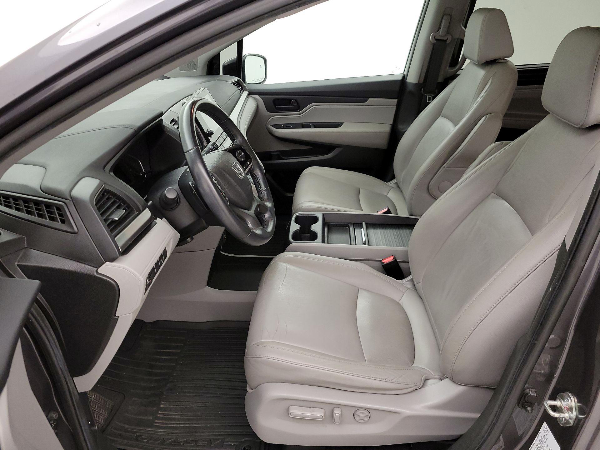 Thumbnail: 2019 Honda Odyssey - 11