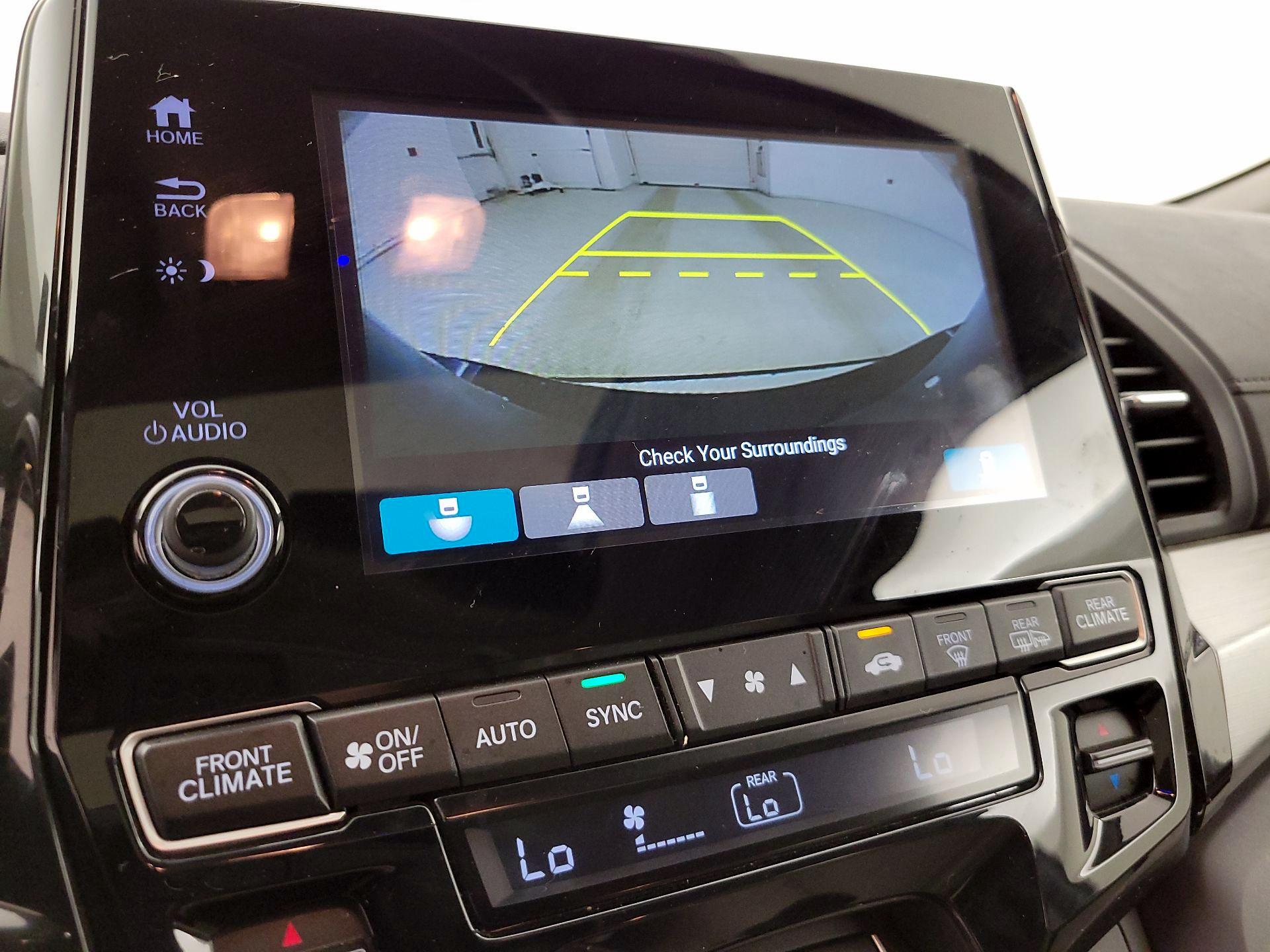 Thumbnail: 2019 Honda Odyssey - 15