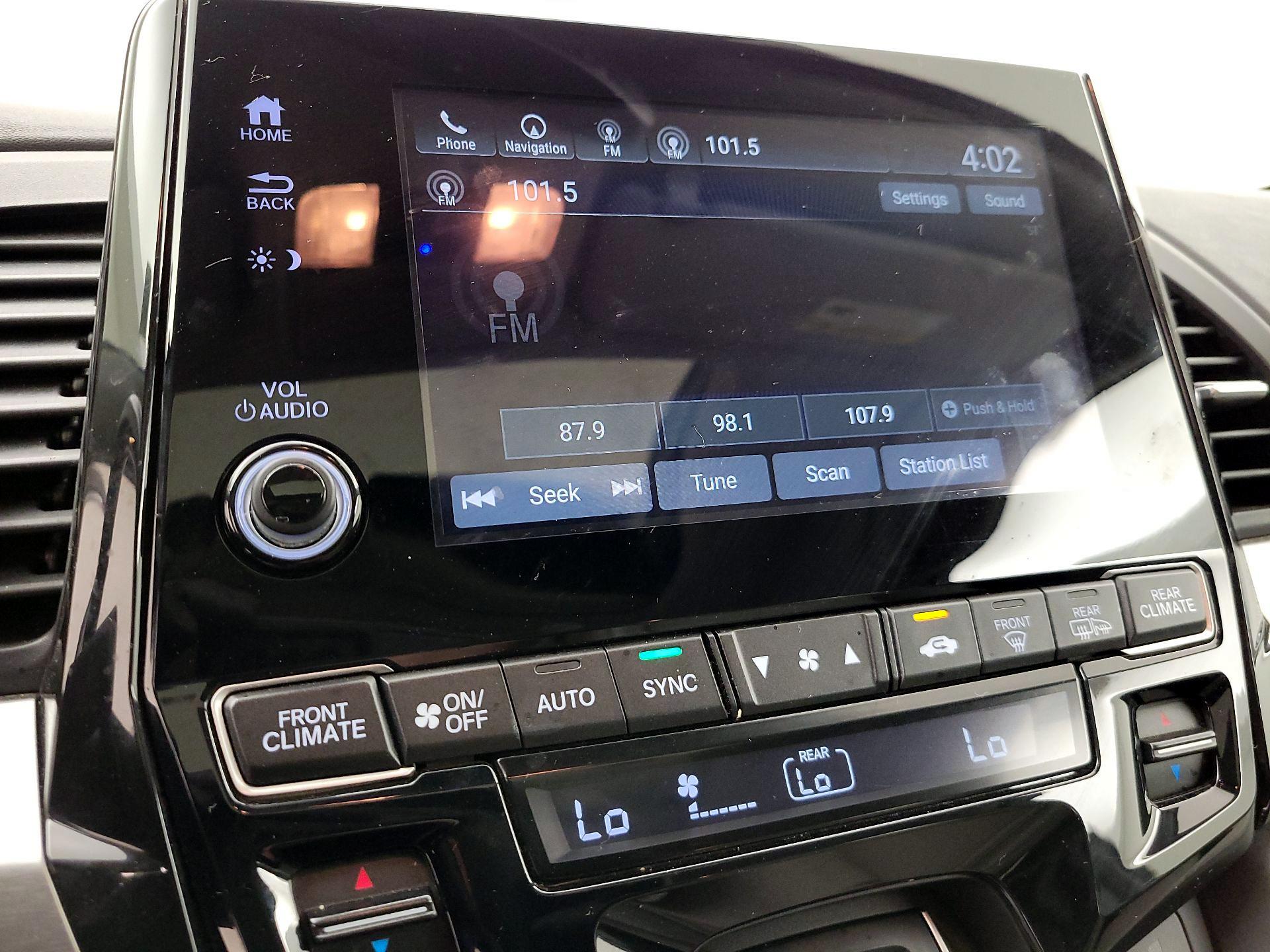 Thumbnail: 2019 Honda Odyssey - 16