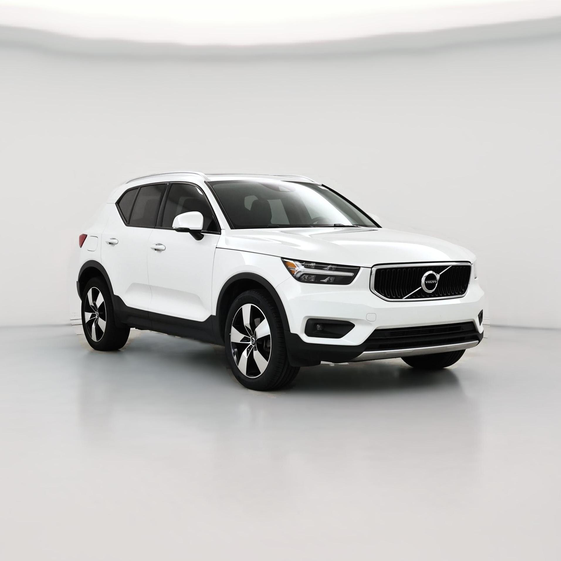 Thumbnail: 2021 Volvo XC40 - 1