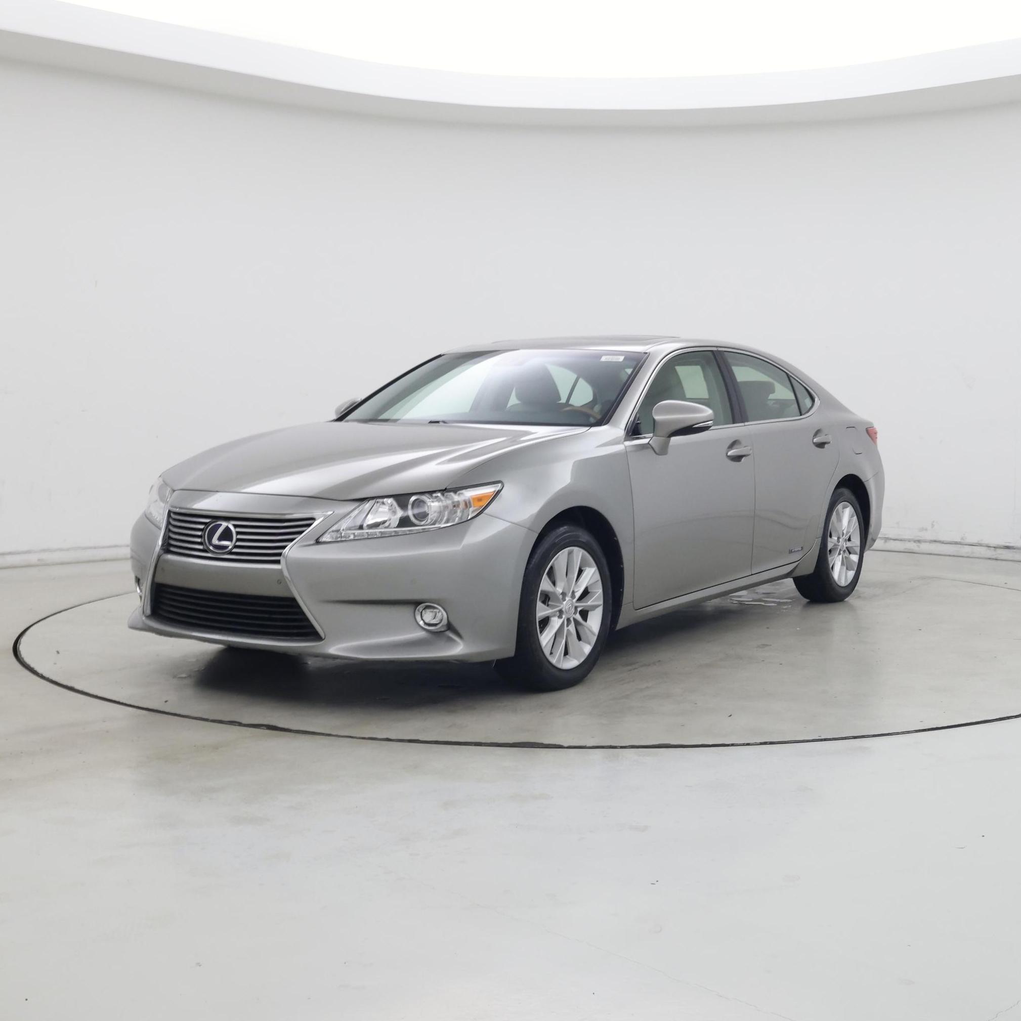 Thumbnail: 2015 Lexus ES - 4