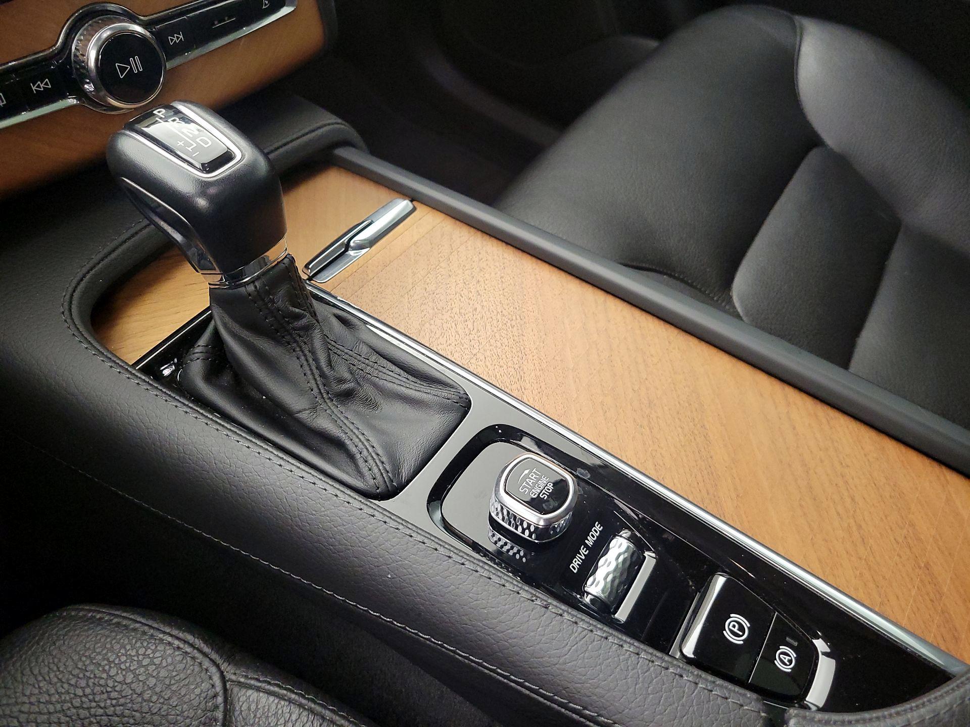 Thumbnail: 2021 Volvo XC90 - 18