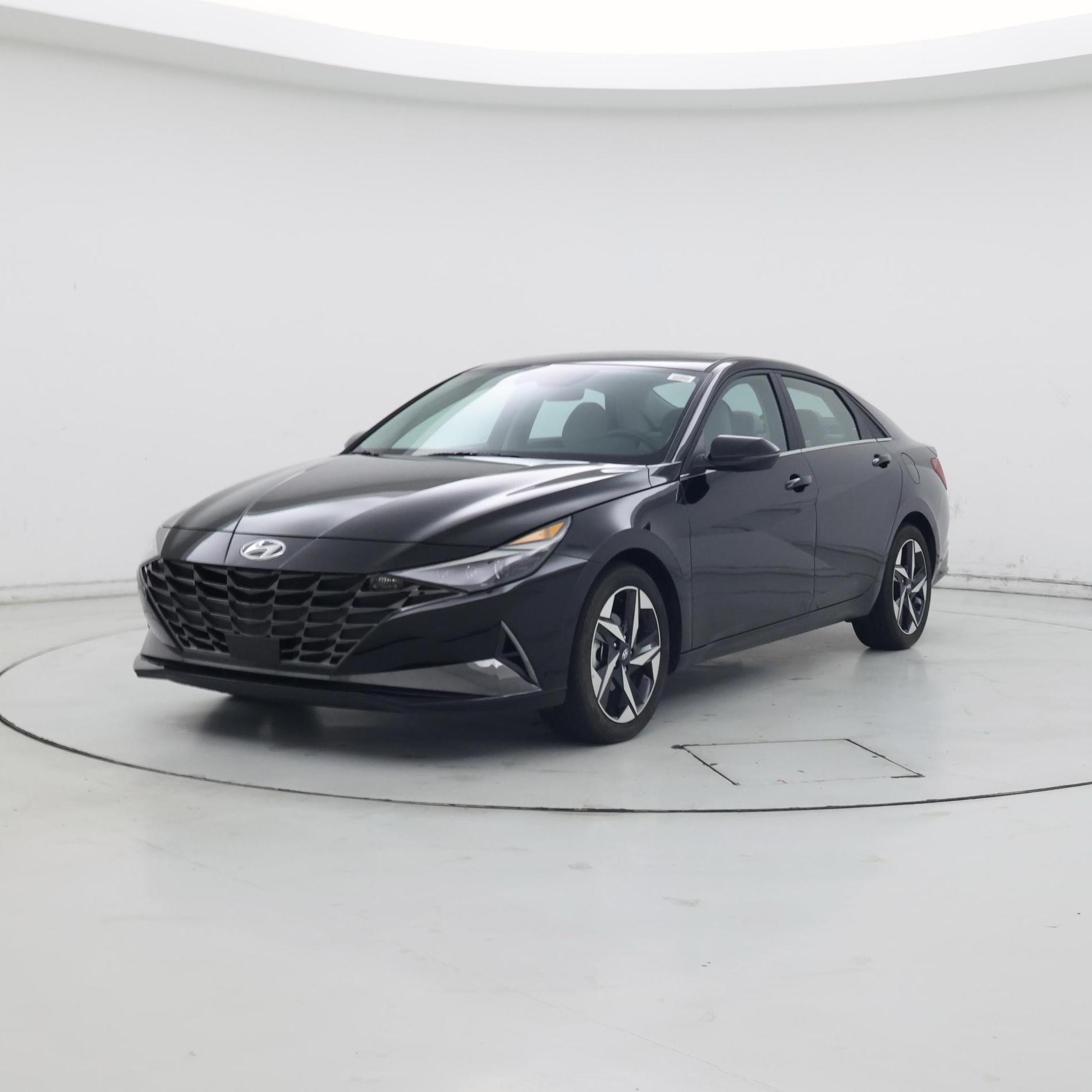 Thumbnail: 2023 Hyundai Elantra - 4
