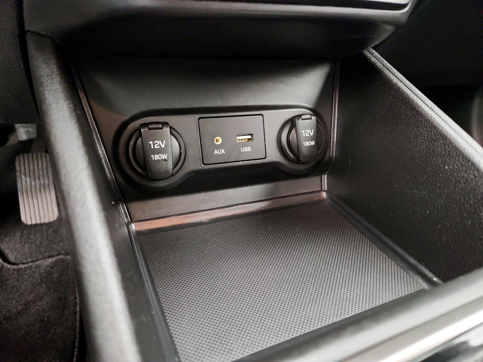 Thumbnail: 2019 Hyundai Accent - 18