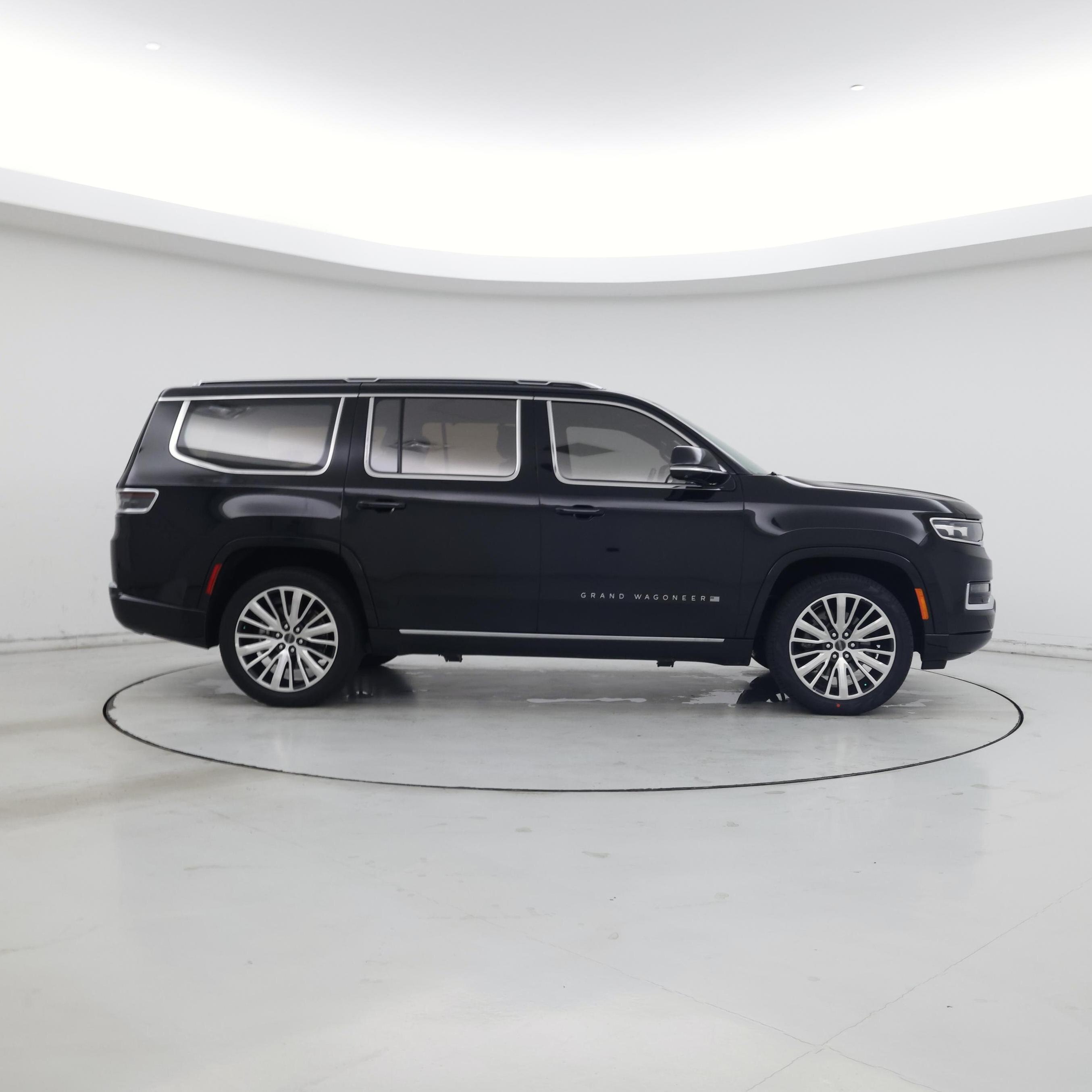 Thumbnail: 2023 Jeep Grand Wagoneer - 7