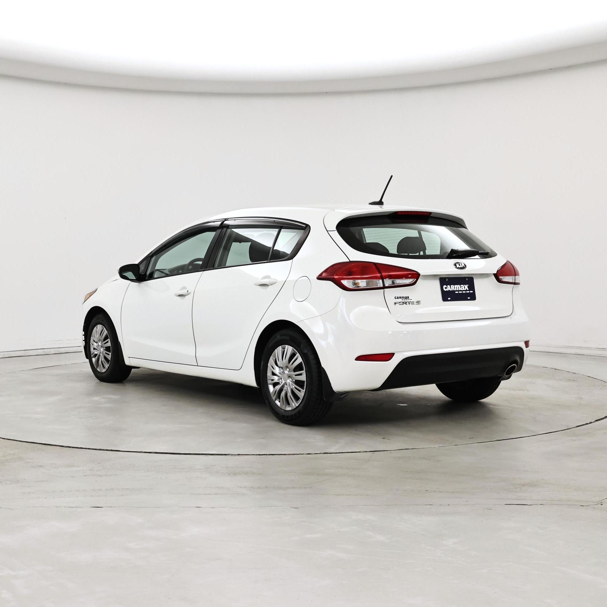Thumbnail: 2017 Kia Forte - 2