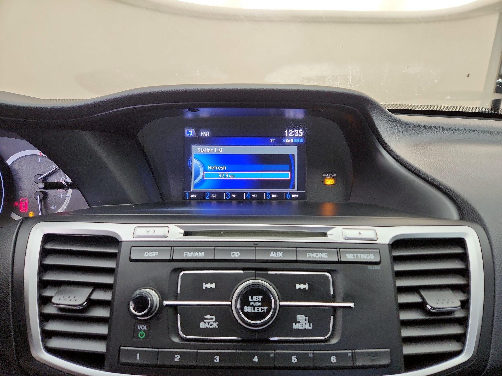 Thumbnail: 2017 Honda Accord - 15