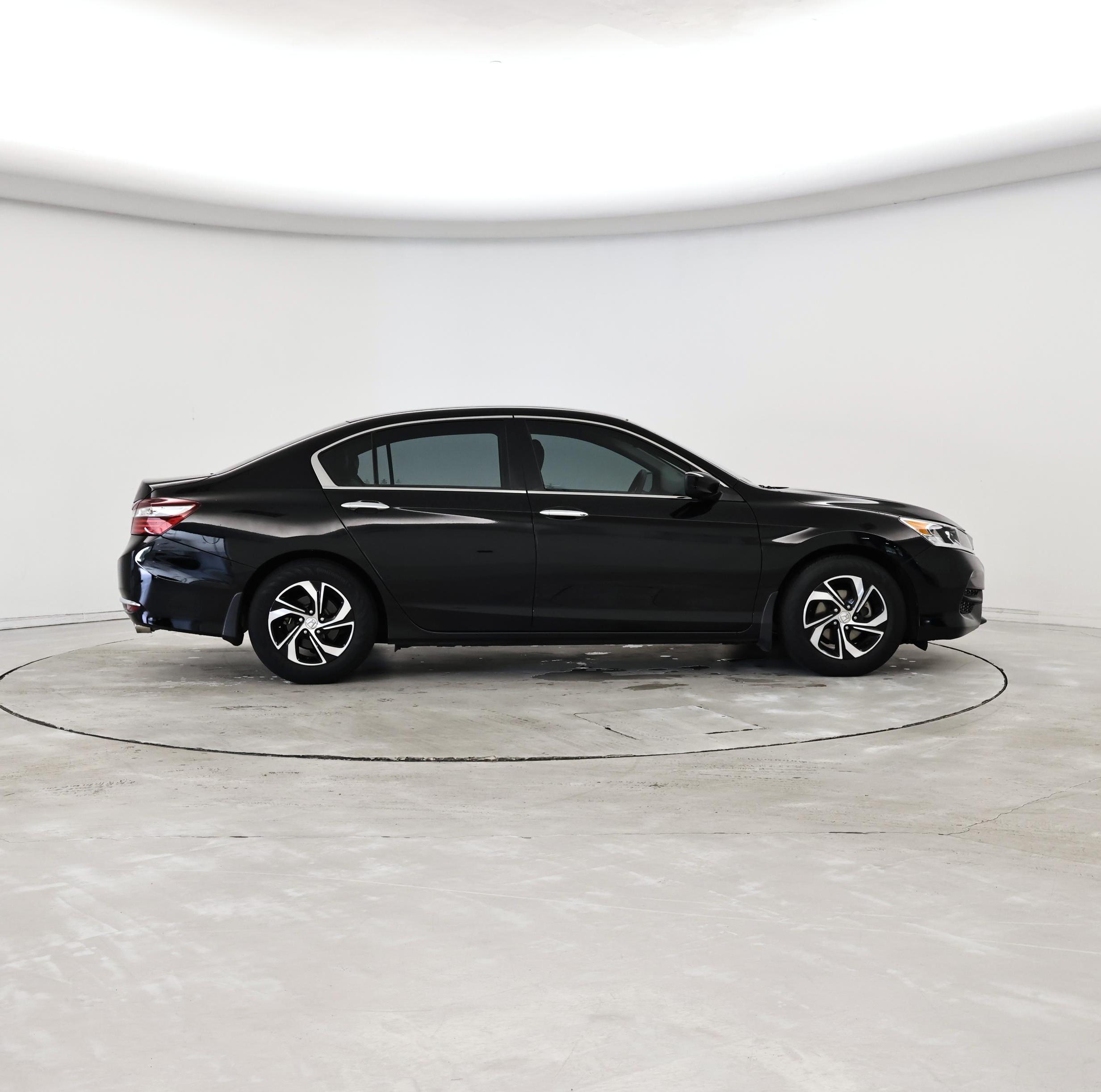 Thumbnail: 2017 Honda Accord - 7