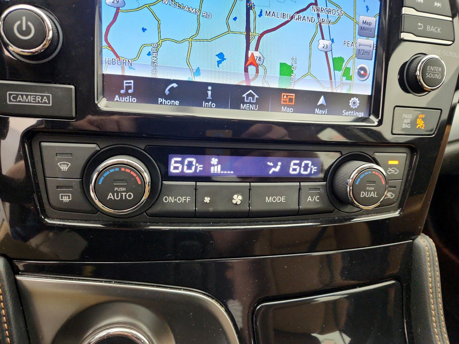 Thumbnail: 2016 Nissan Maxima - 17