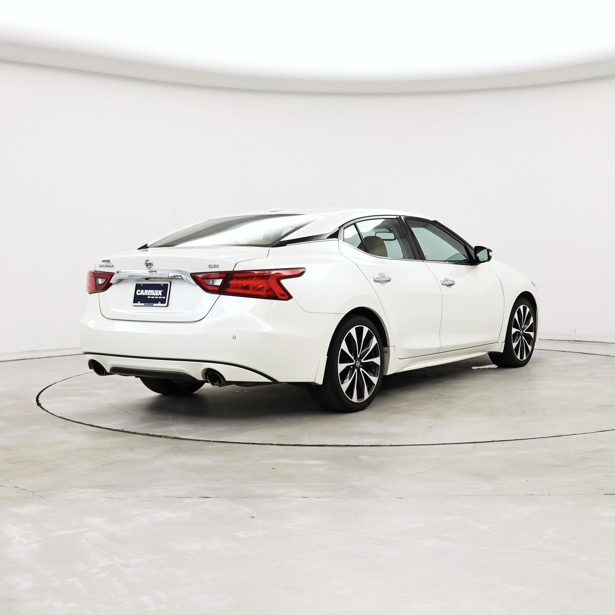 Thumbnail: 2016 Nissan Maxima - 8