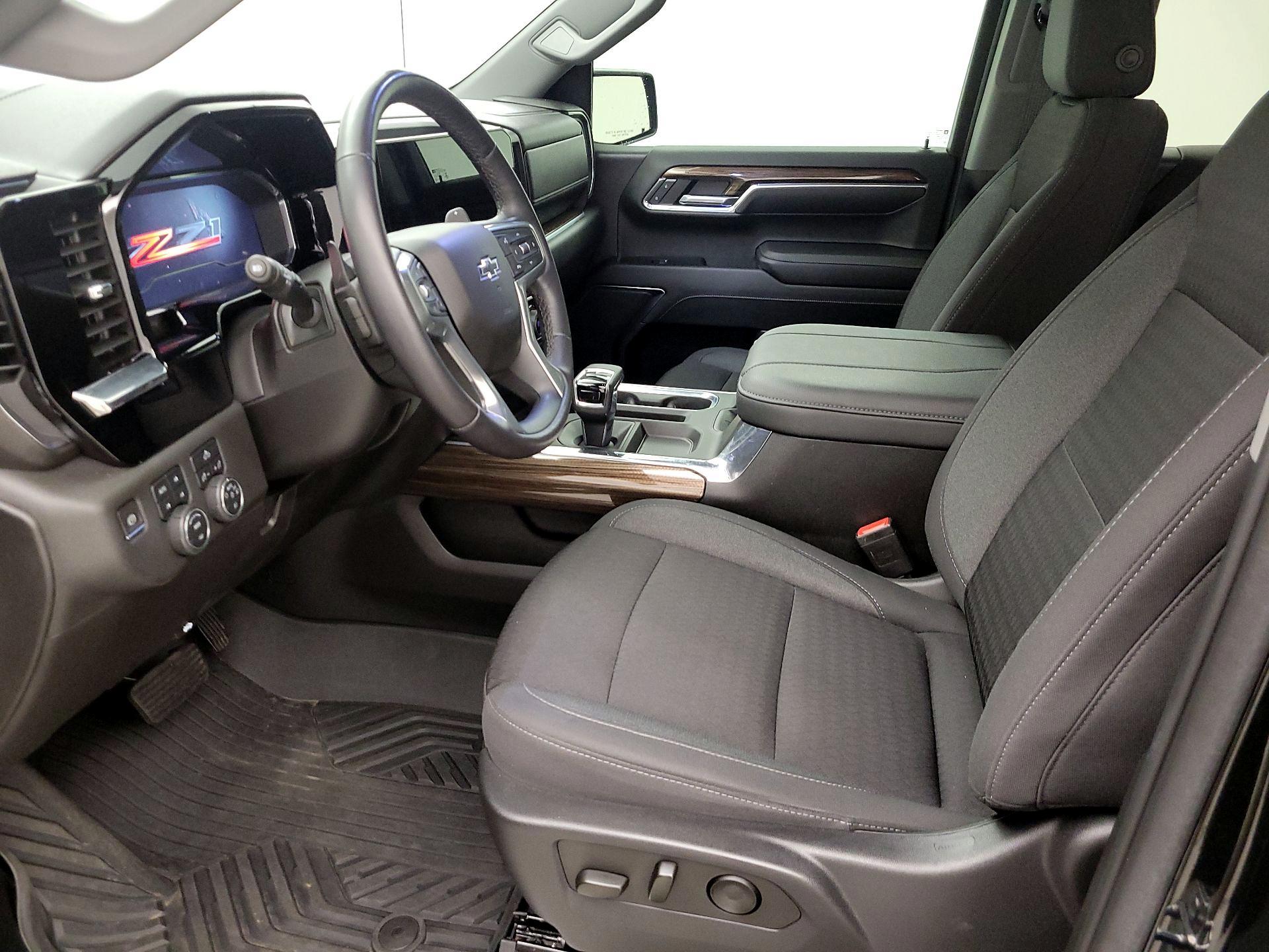 Thumbnail: 2023 Chevrolet Silverado 1500 - 11